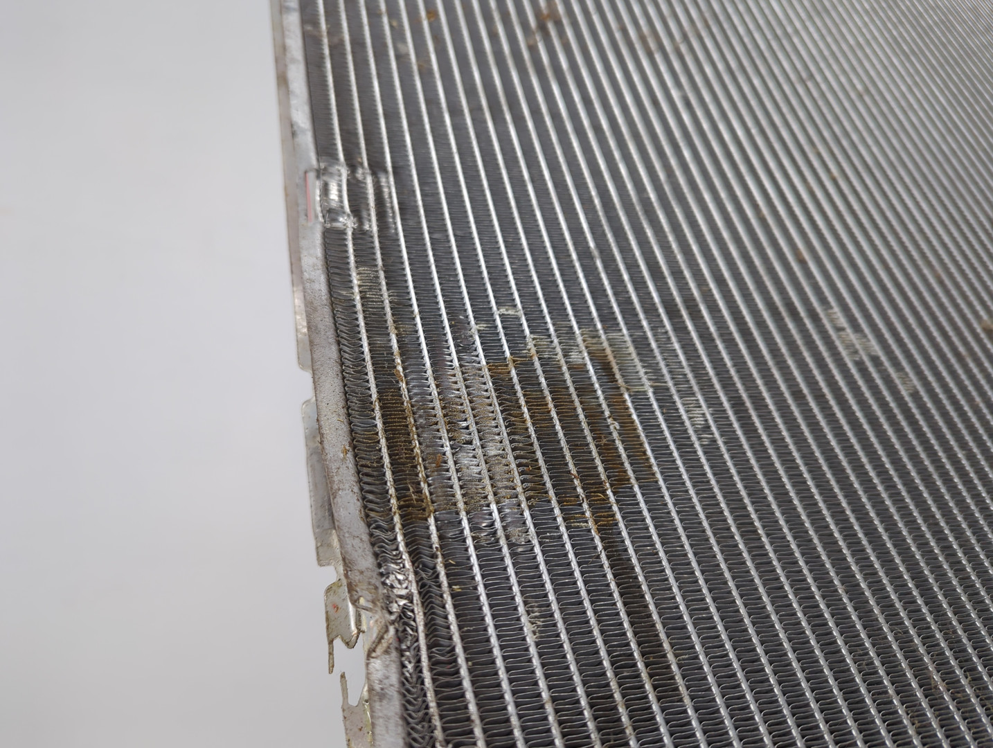 Радиатор охлаждения двигателя основной