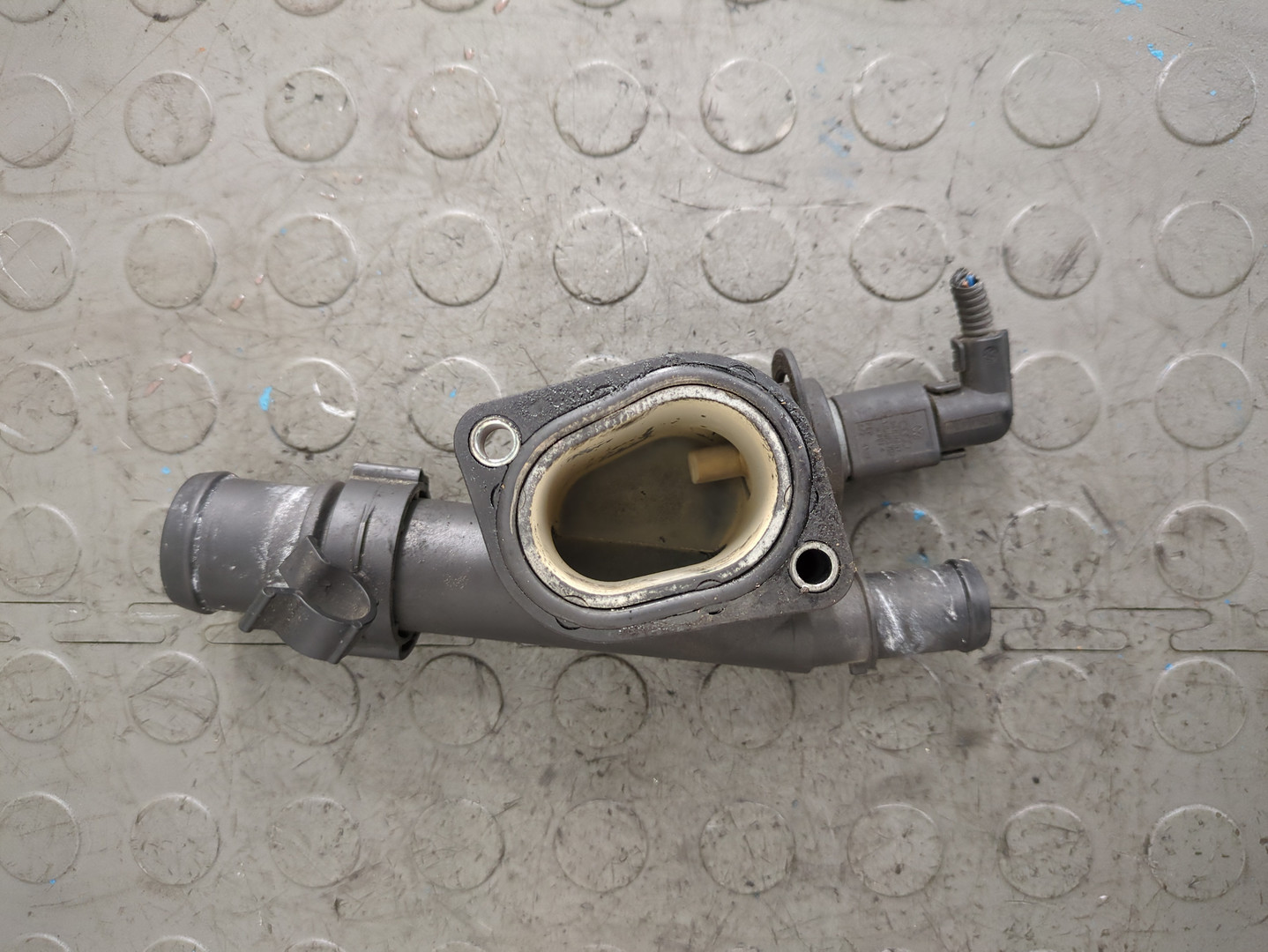 Фланец / тройник