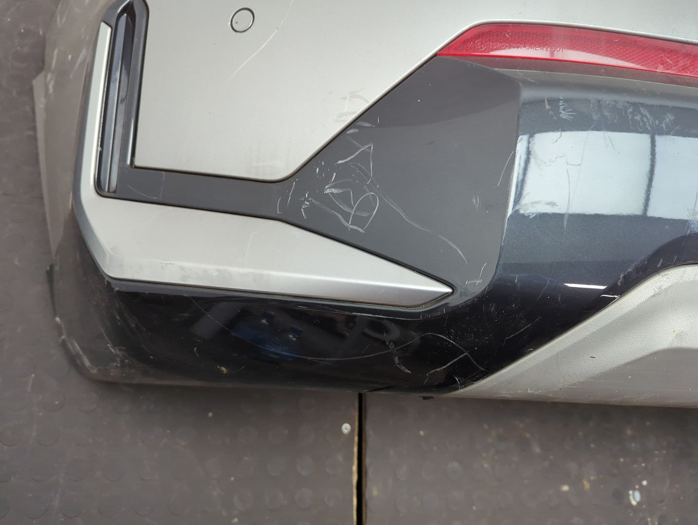 Бампер задний