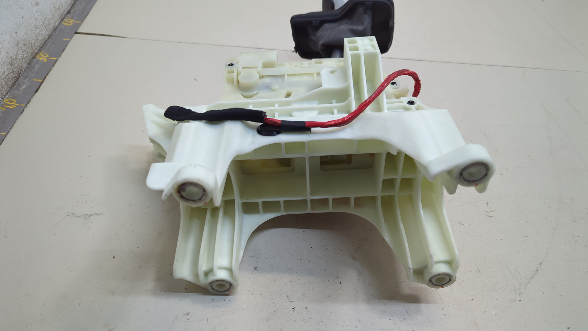 Кулиса МКПП / АКПП