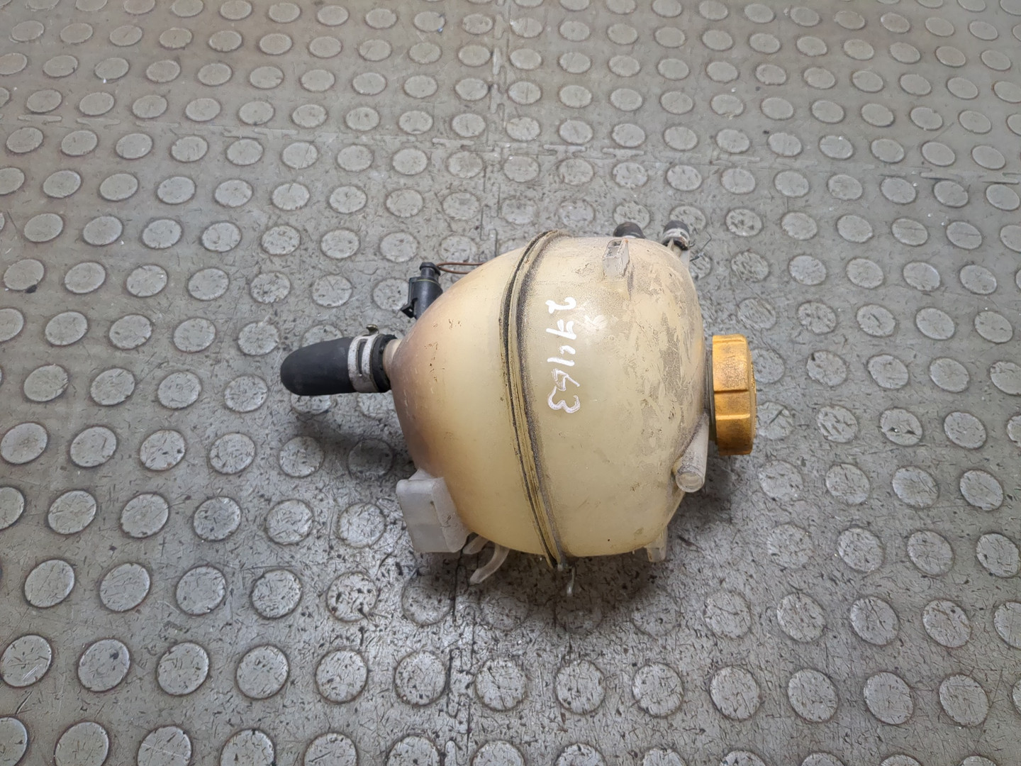 Бачок расширительный