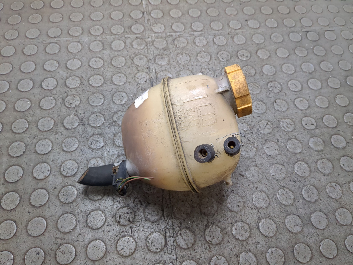 Бачок расширительный