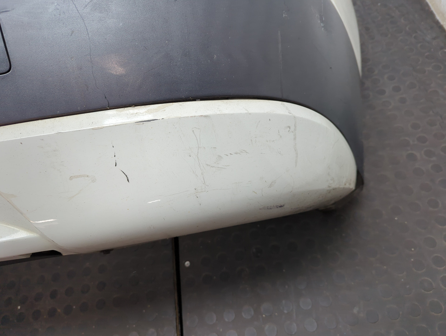 Бампер задний