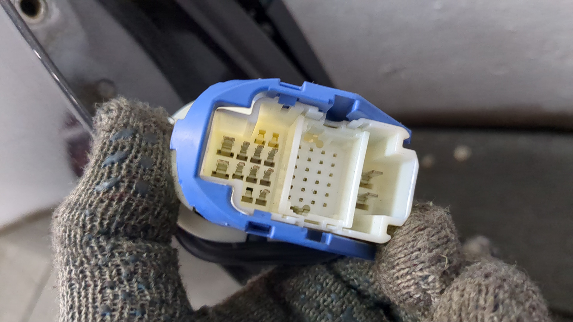 Дверь передняя правая