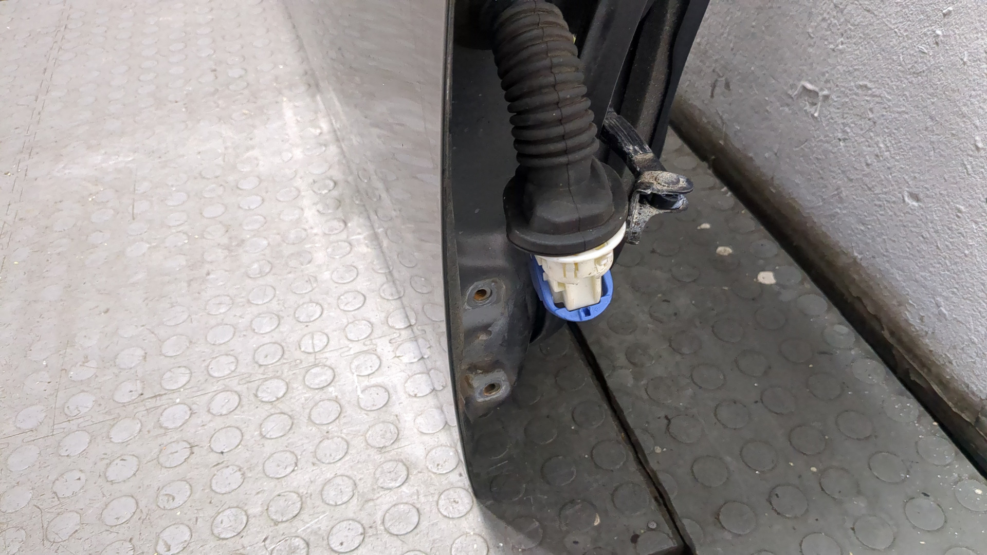 Дверь передняя правая