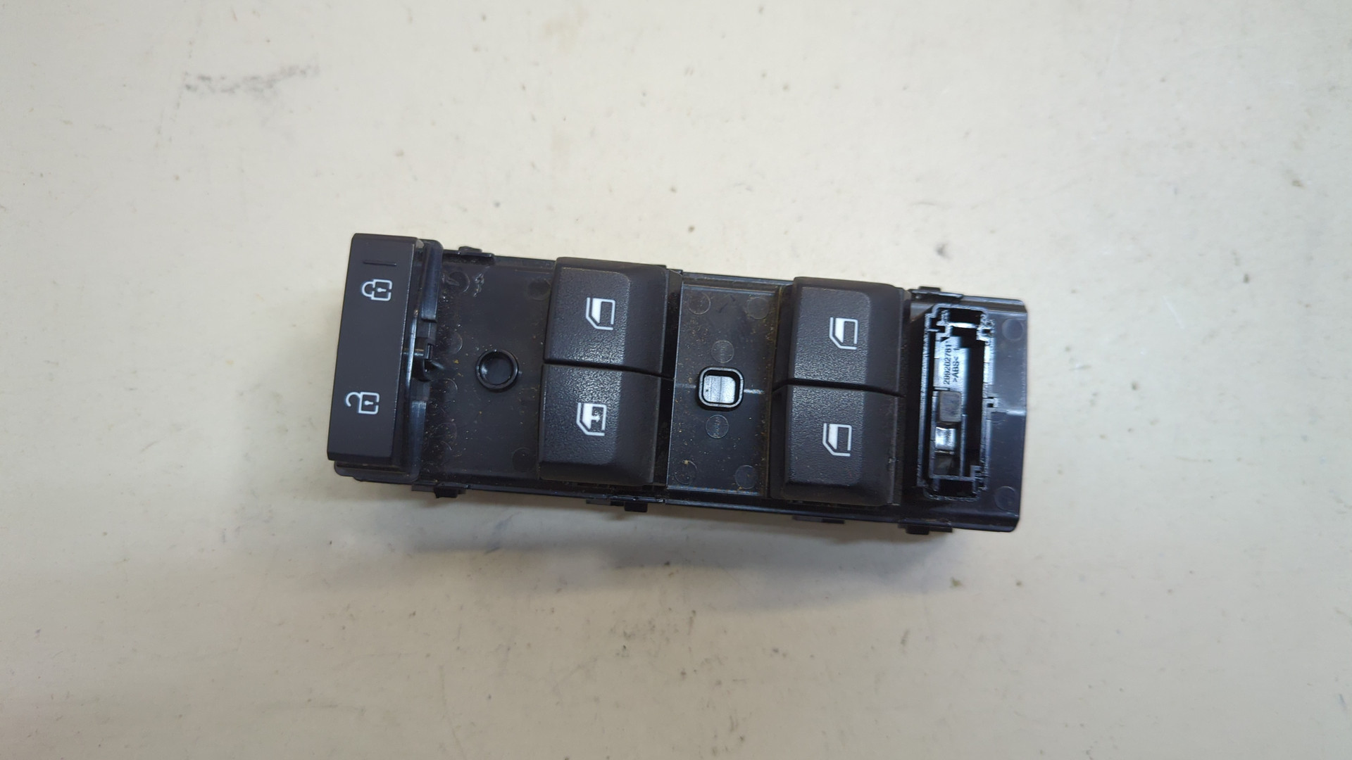 Кнопка стеклоподъемника