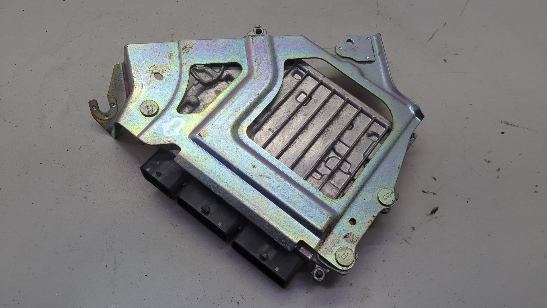 Блок управления двигателем