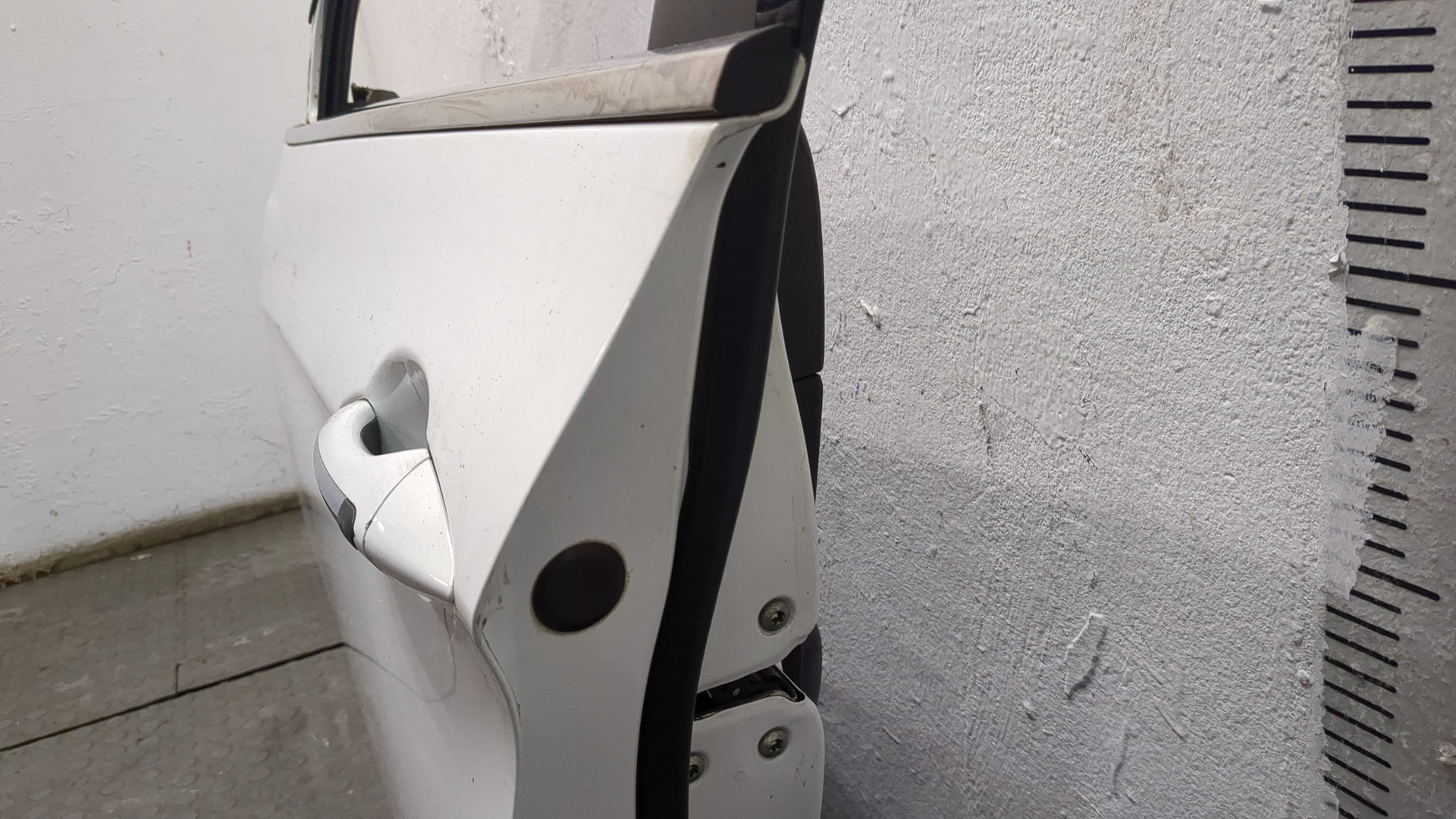 Дверь передняя левая