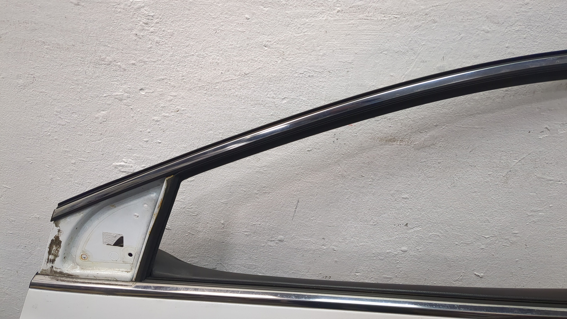 Дверь передняя левая