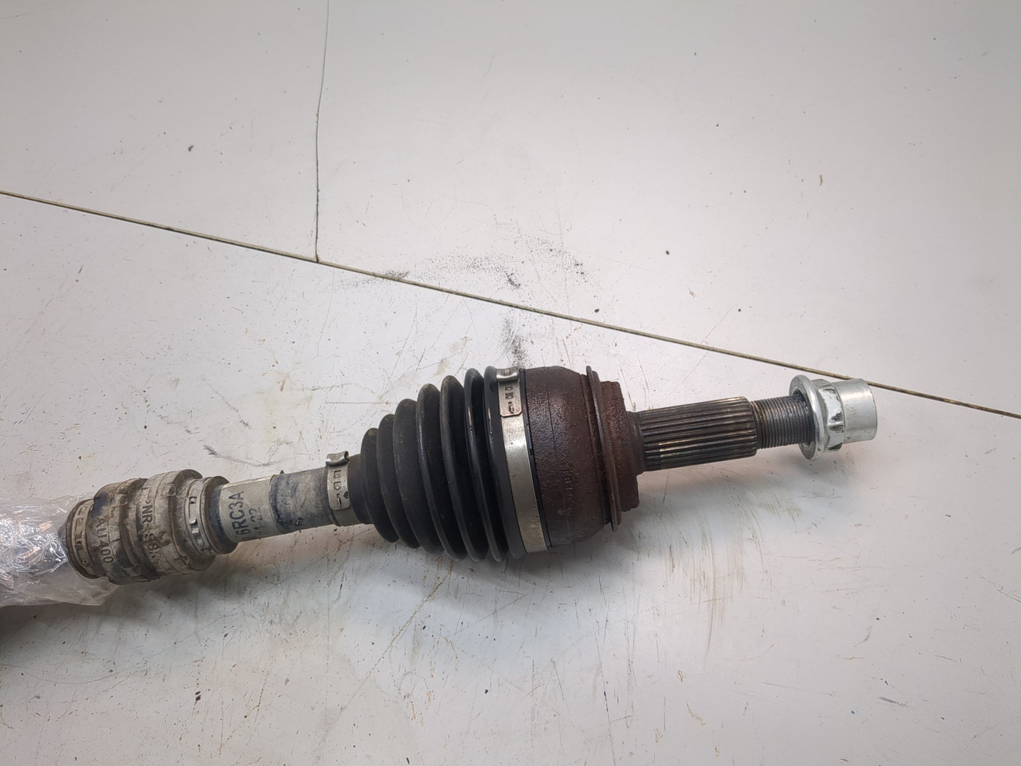 Полуось передняя правая