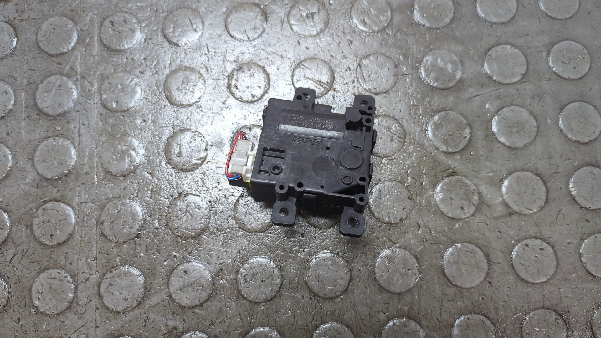 Моторчик заслонки печки