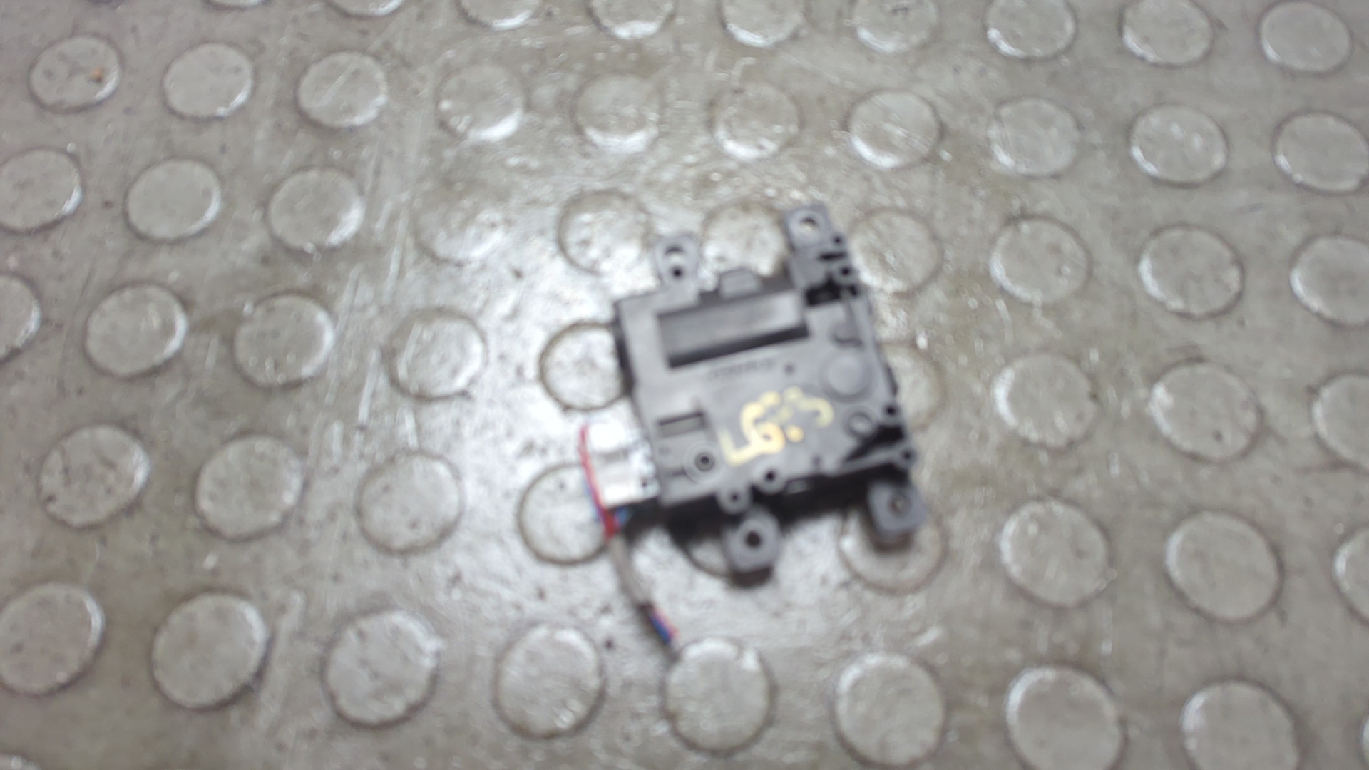 Моторчик заслонки печки