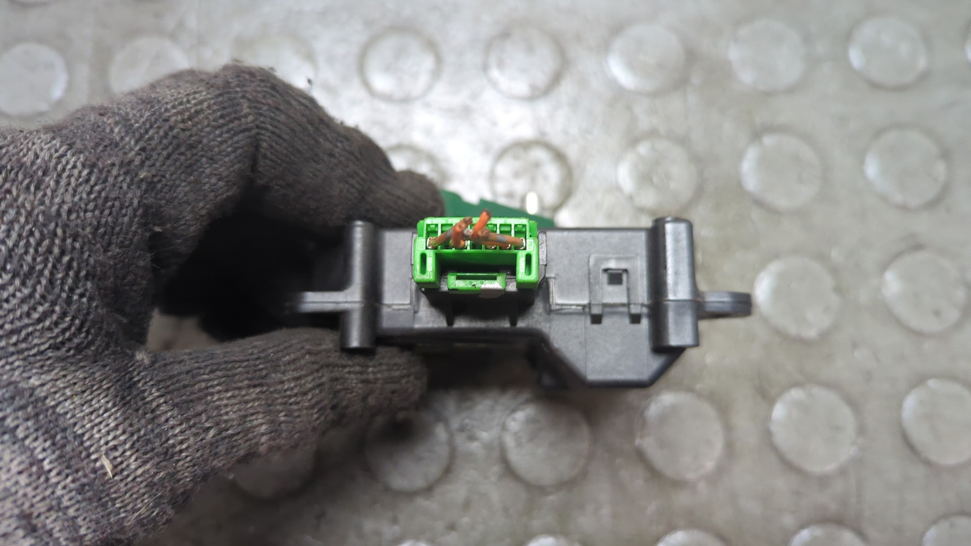 Моторчик заслонки печки