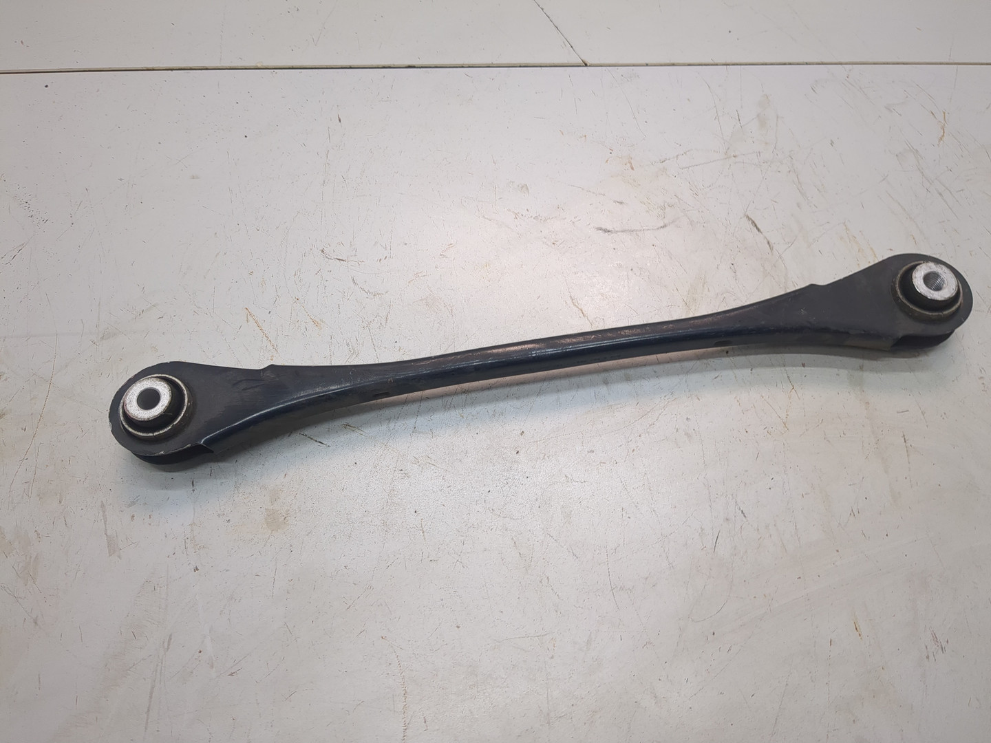 Рычаг задний