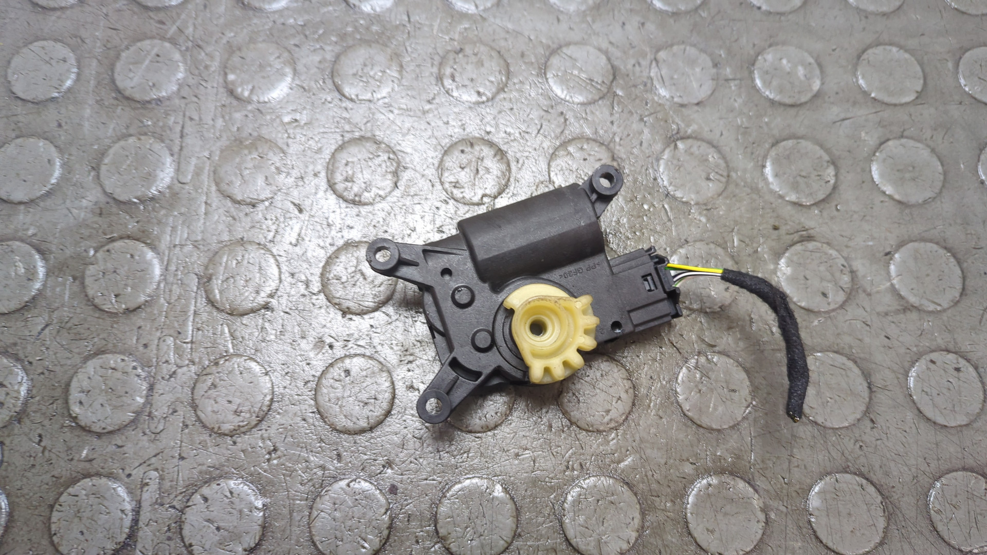 Моторчик заслонки печки