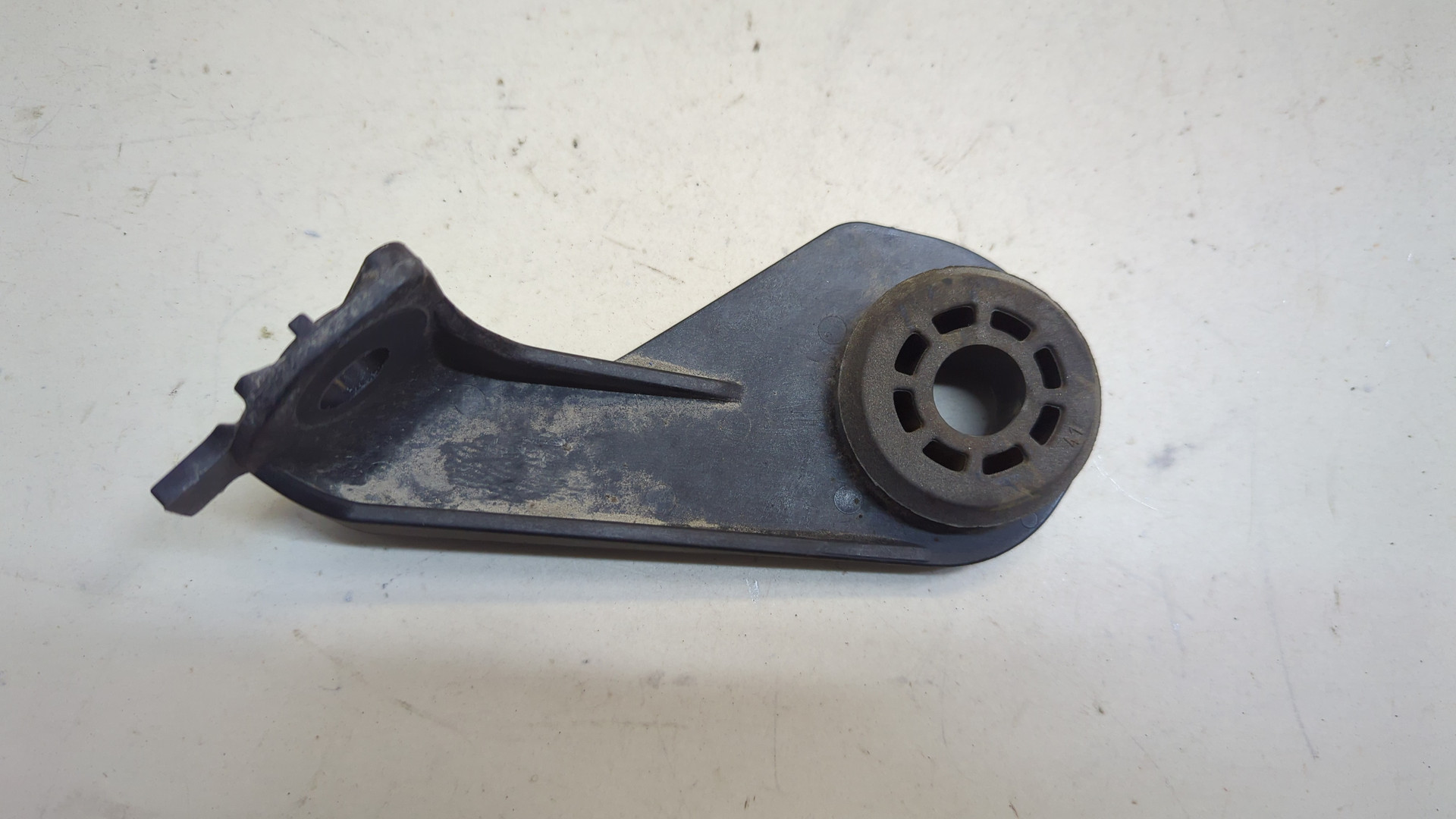 Кронштейн радиатора