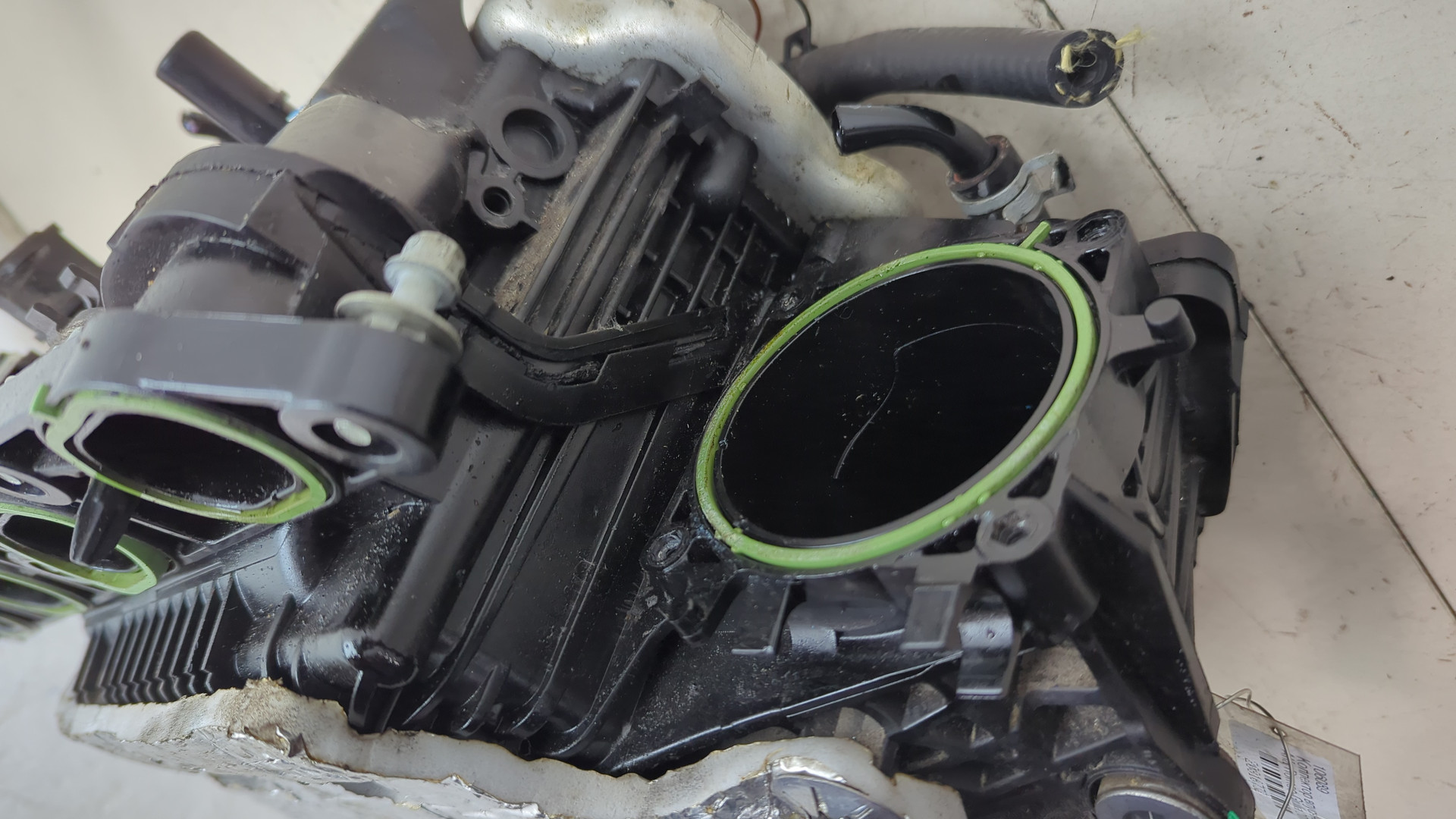 Коллектор впускной