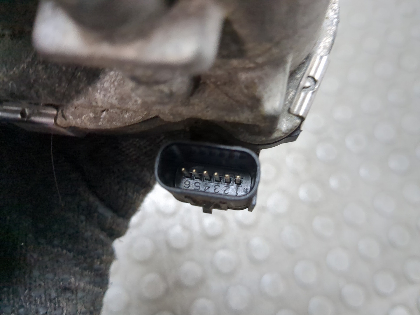 Заслонка дроссельная электрическая