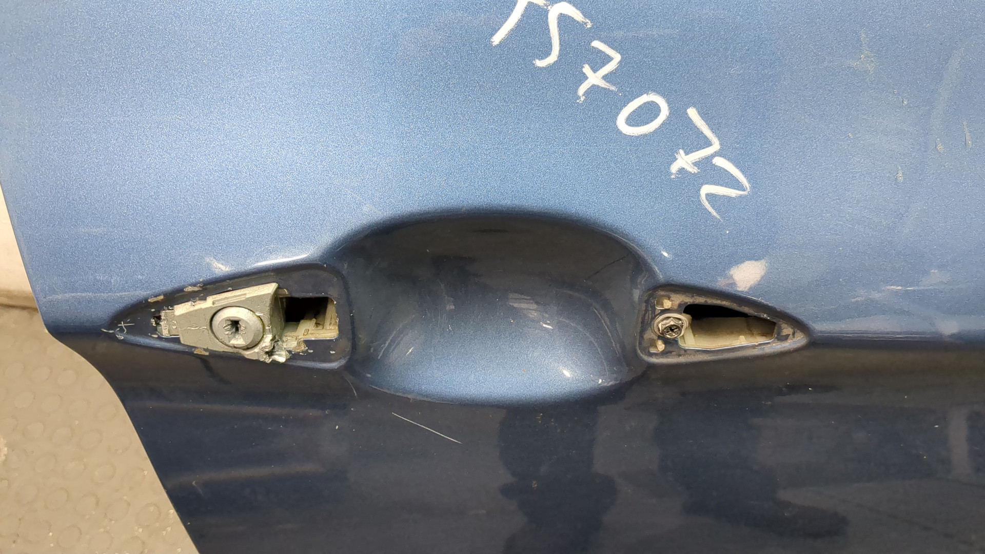 Дверь передняя правая