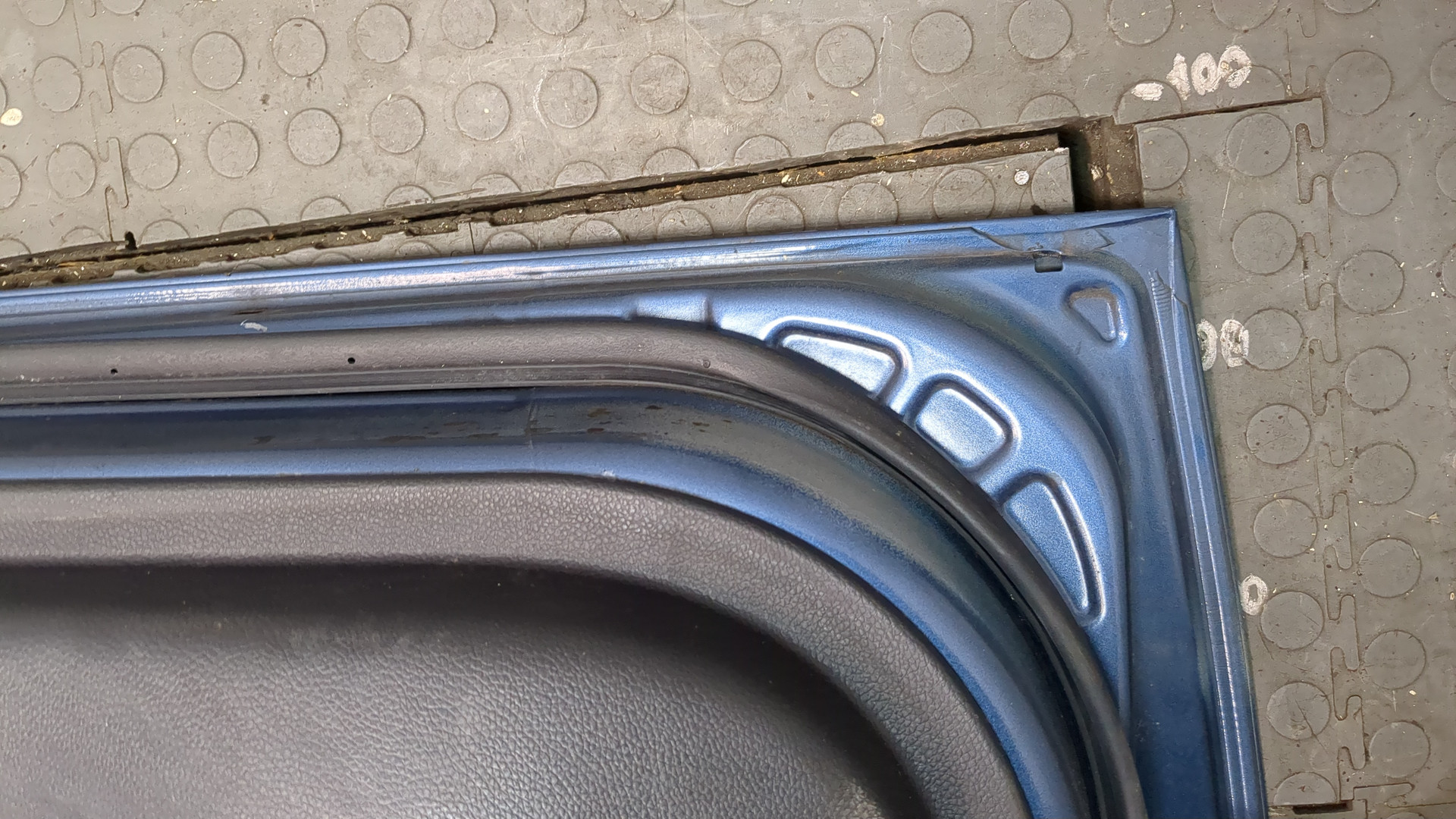 Дверь передняя правая