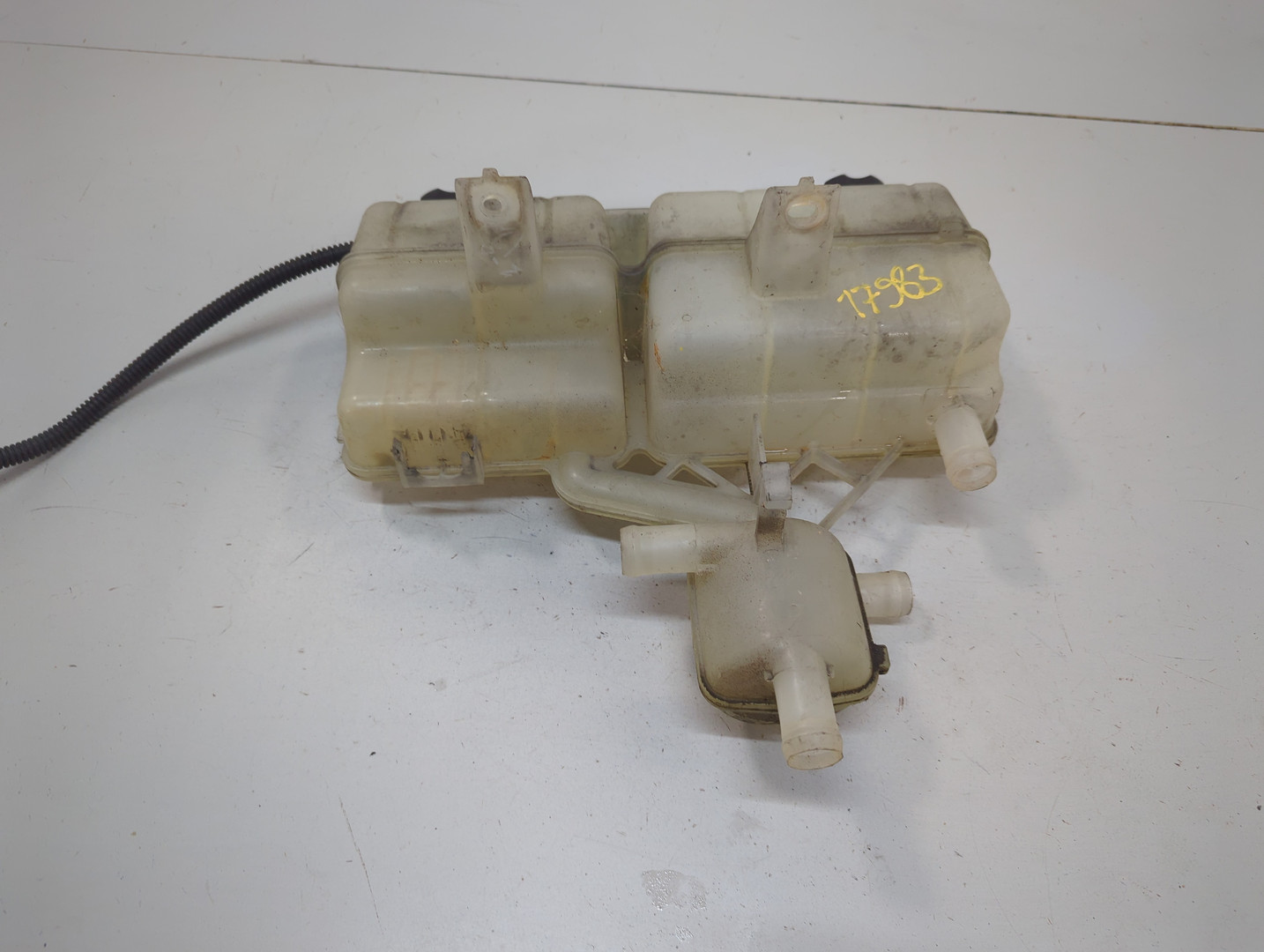 Бачок расширительный