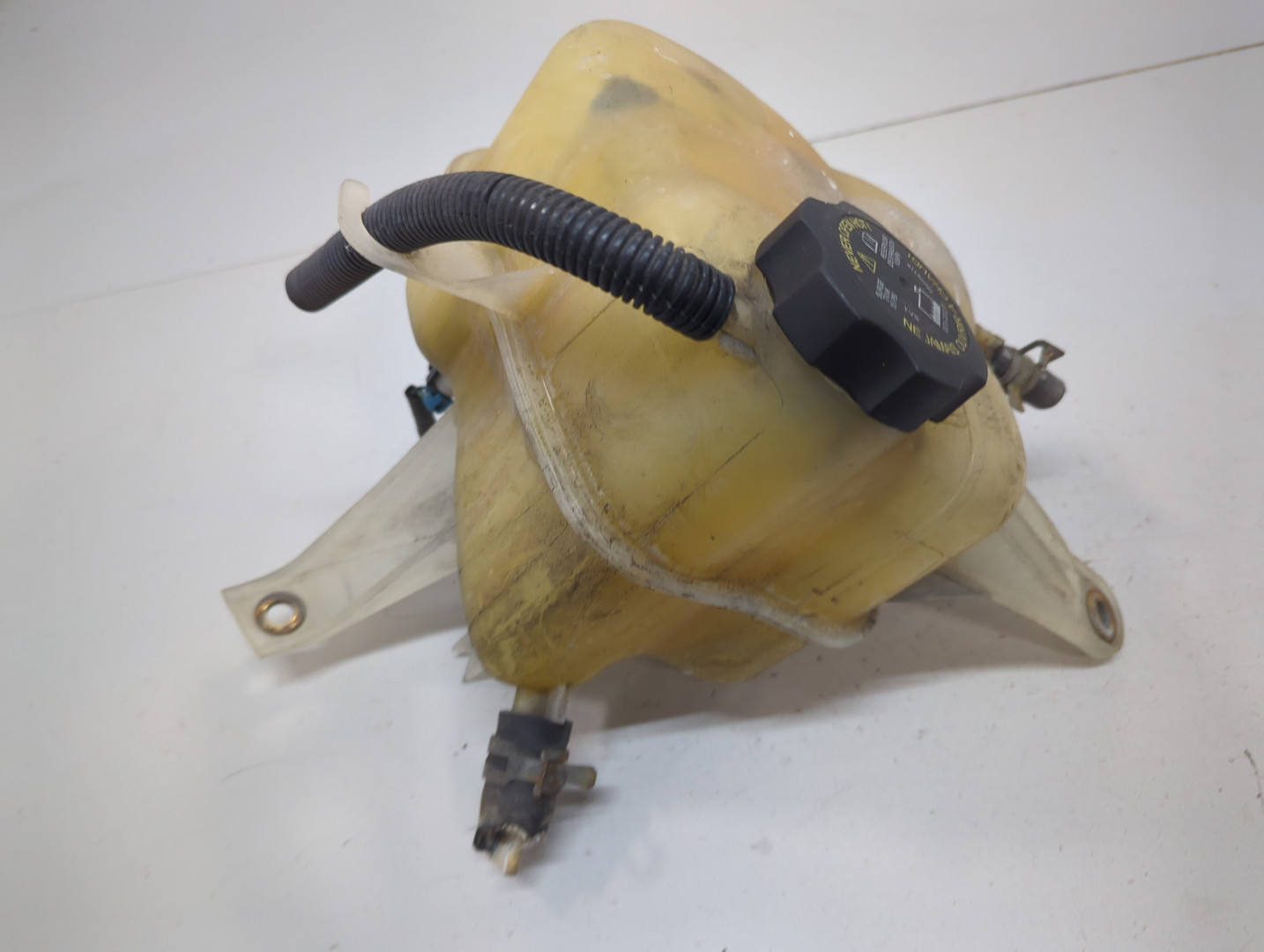 Бачок расширительный