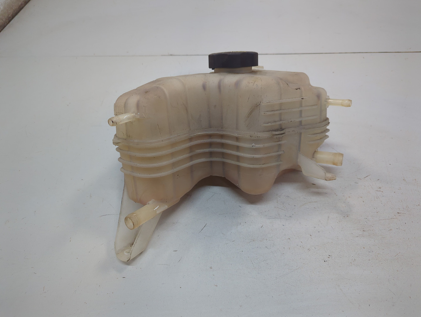 Бачок расширительный