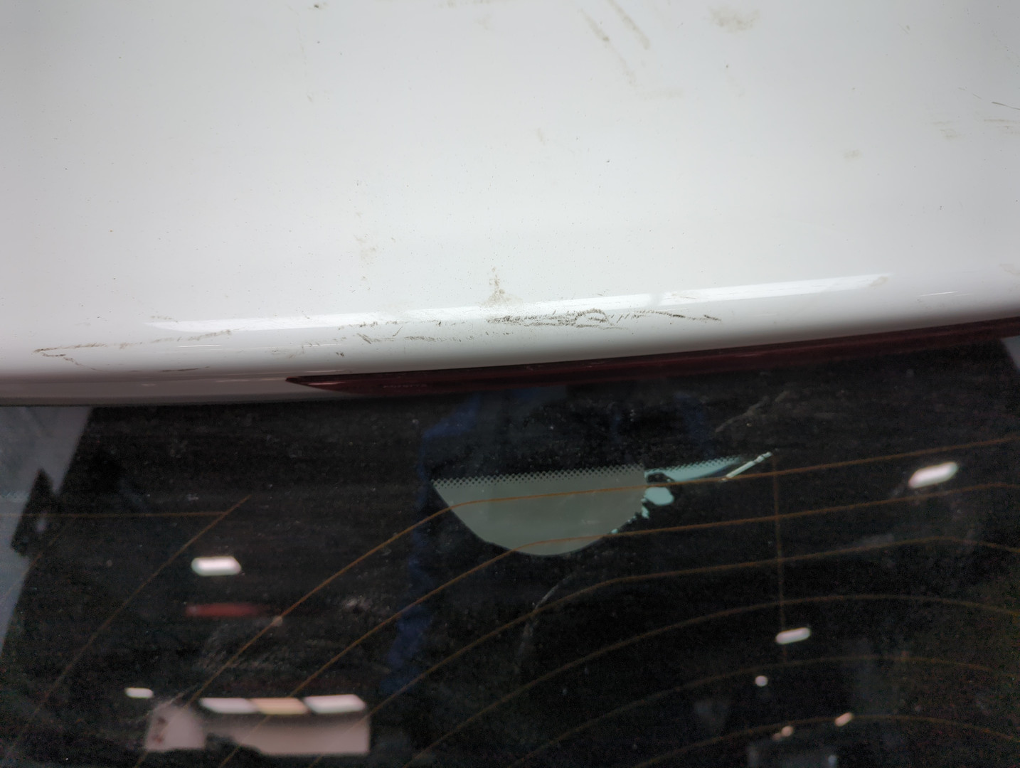 Дверь багажника