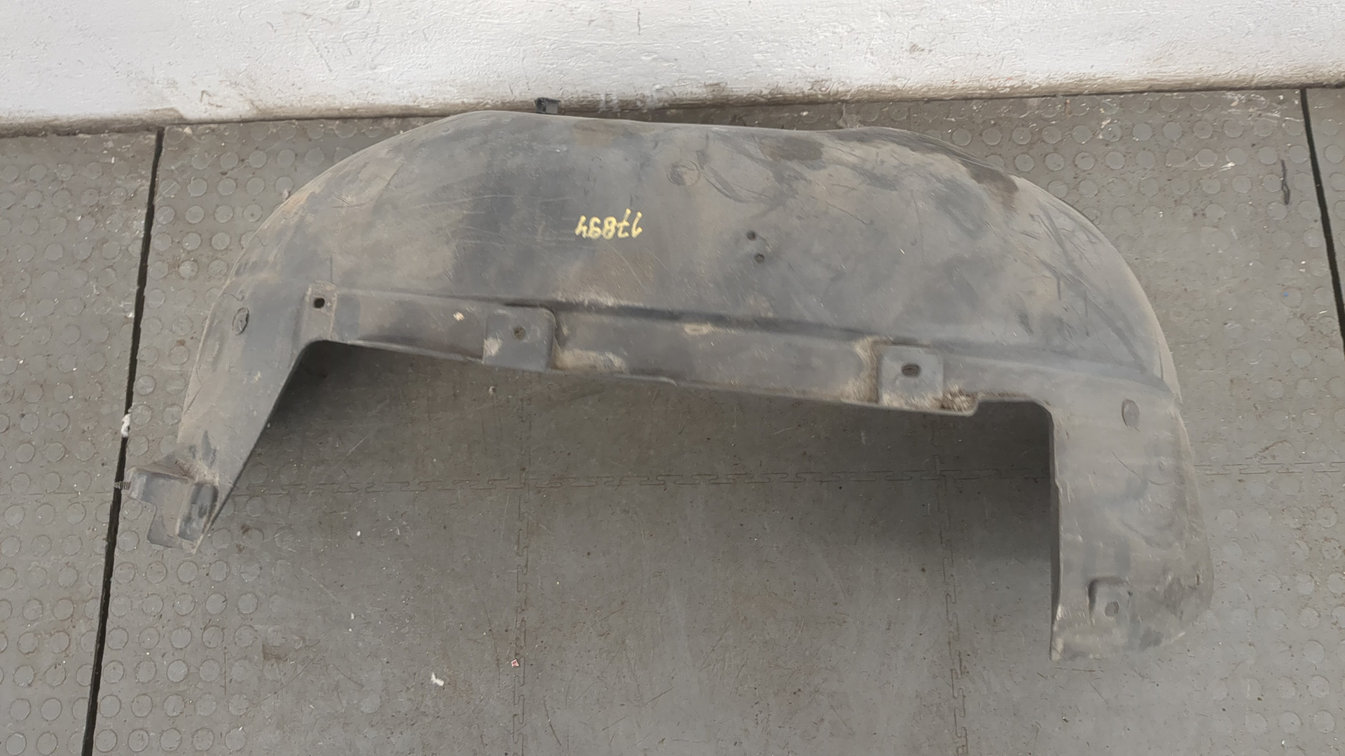 Локер передний левый