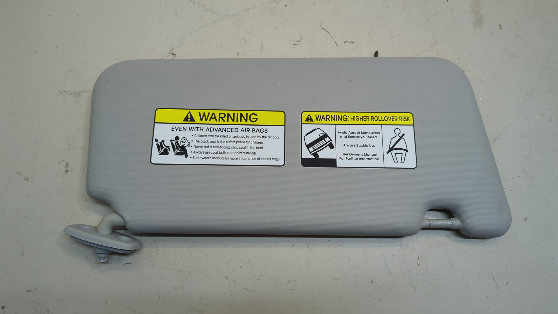 Козырек солнцезащитный