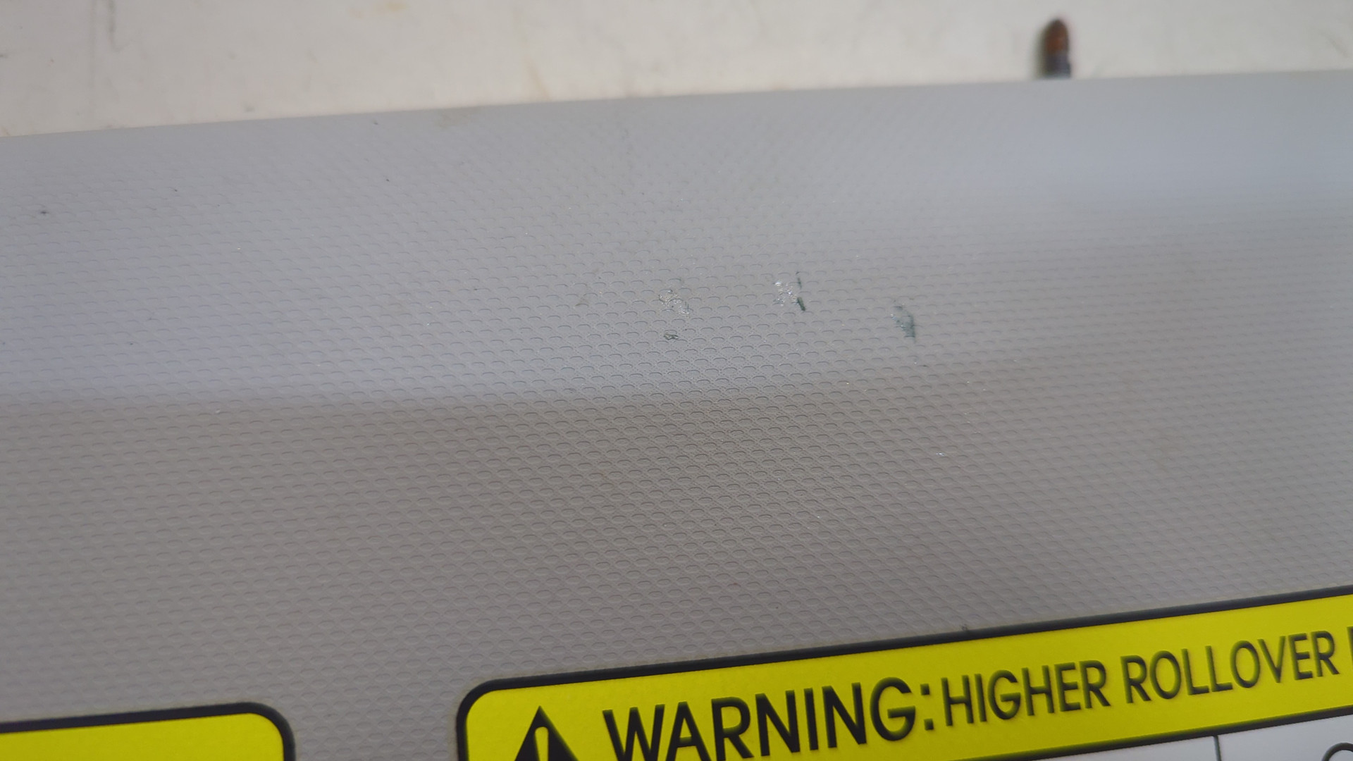 Козырек солнцезащитный