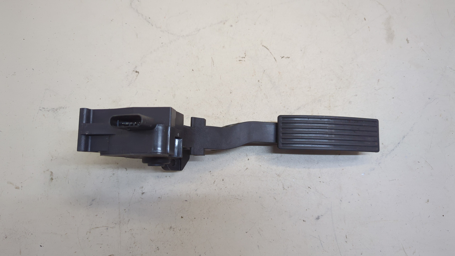 Педаль газа