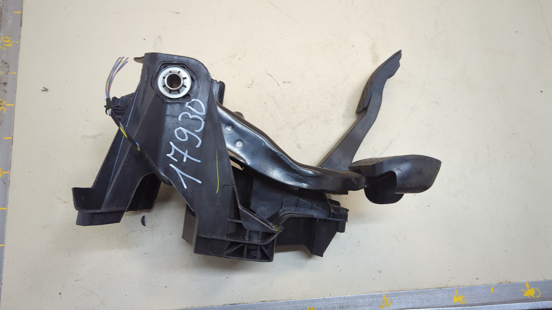 Блок педалей