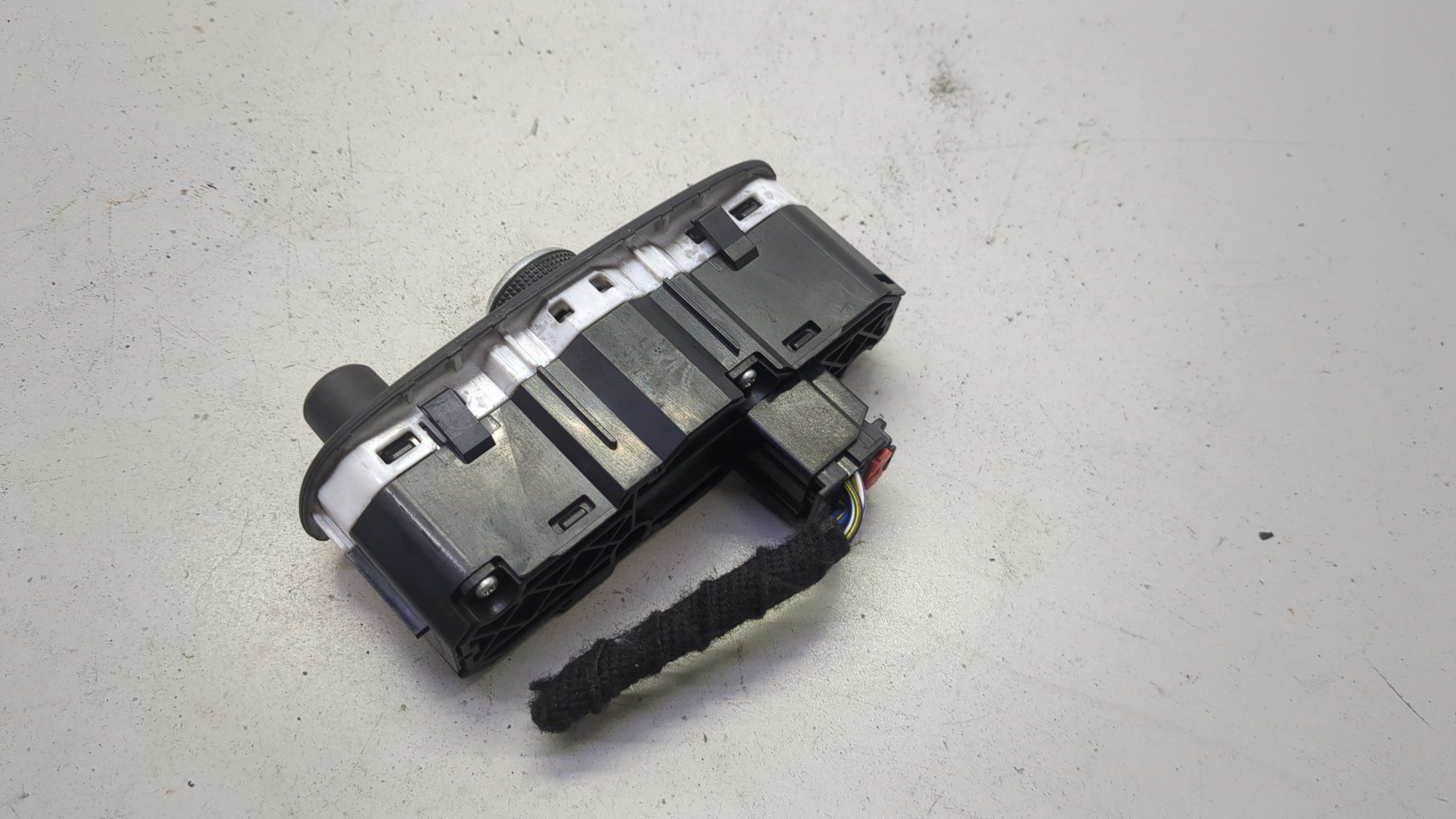 Переключатель света фар