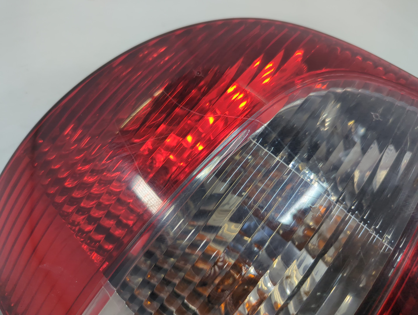 Фонарь задний левый