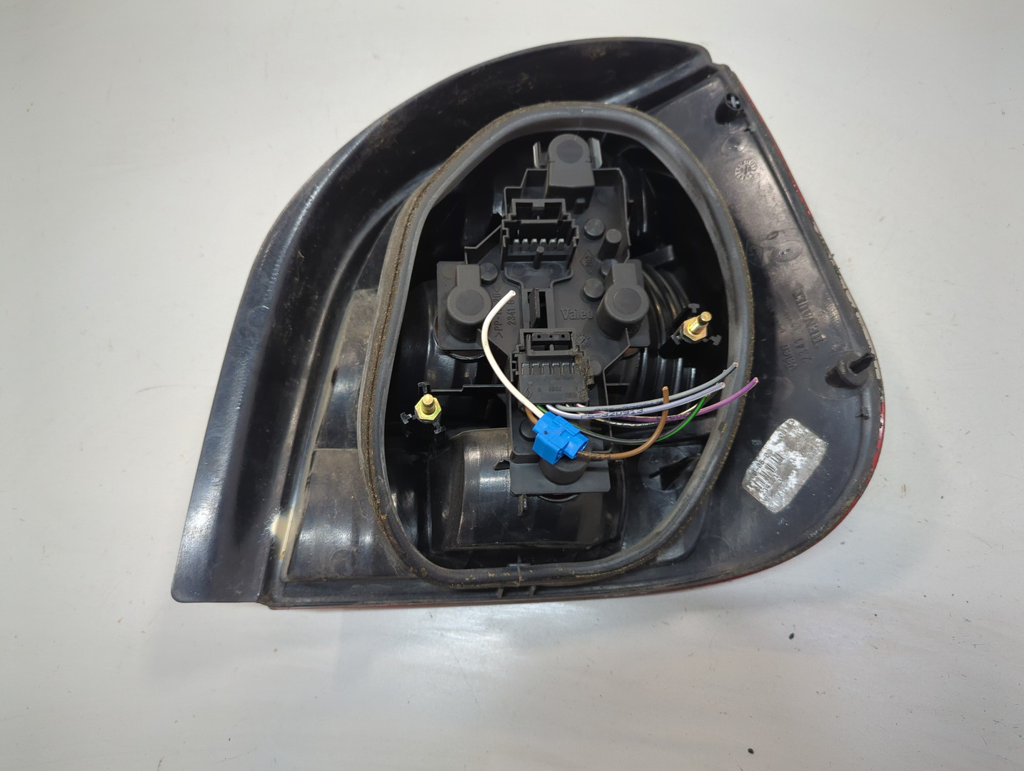 Фонарь задний левый