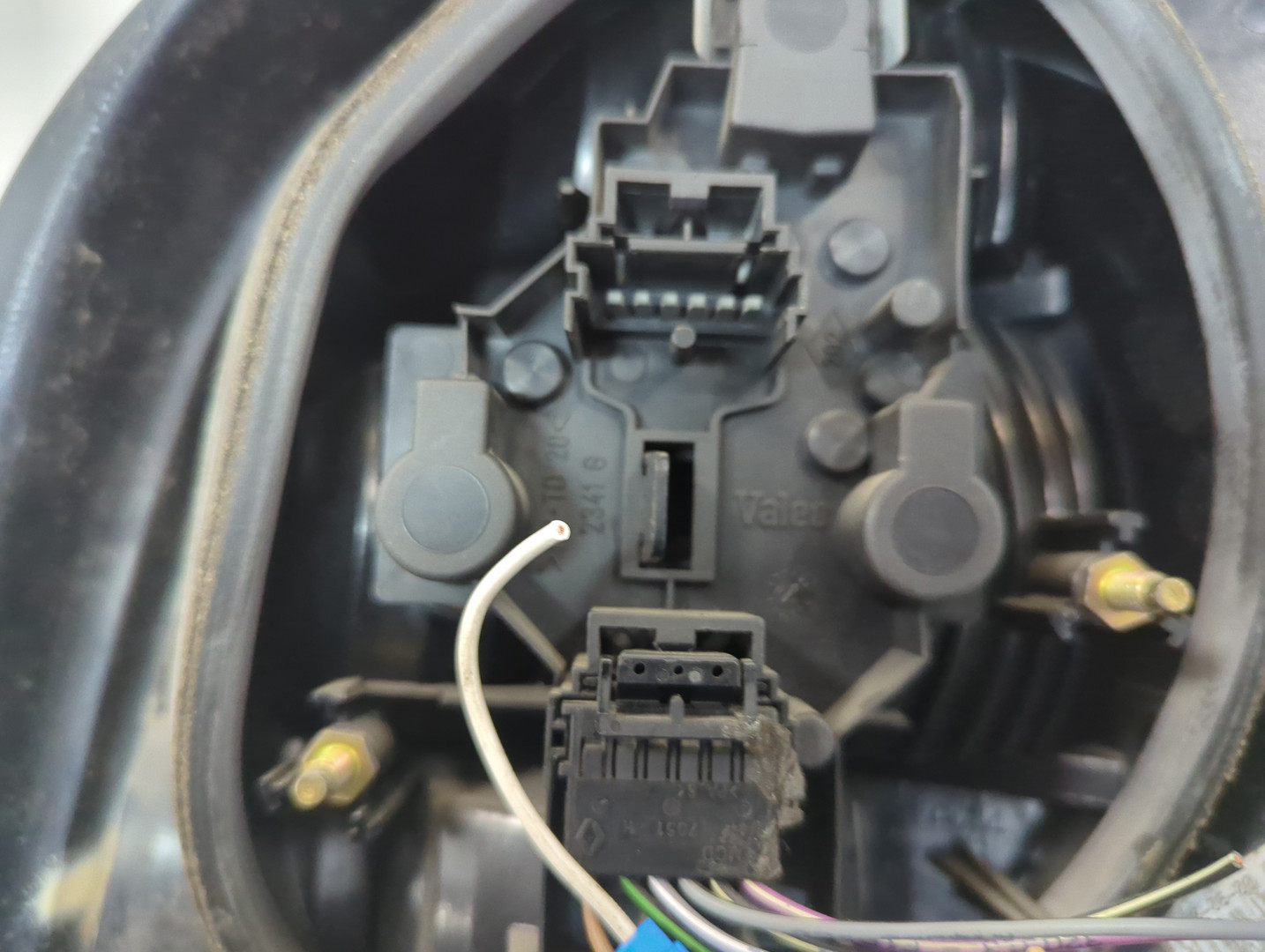 Фонарь задний левый