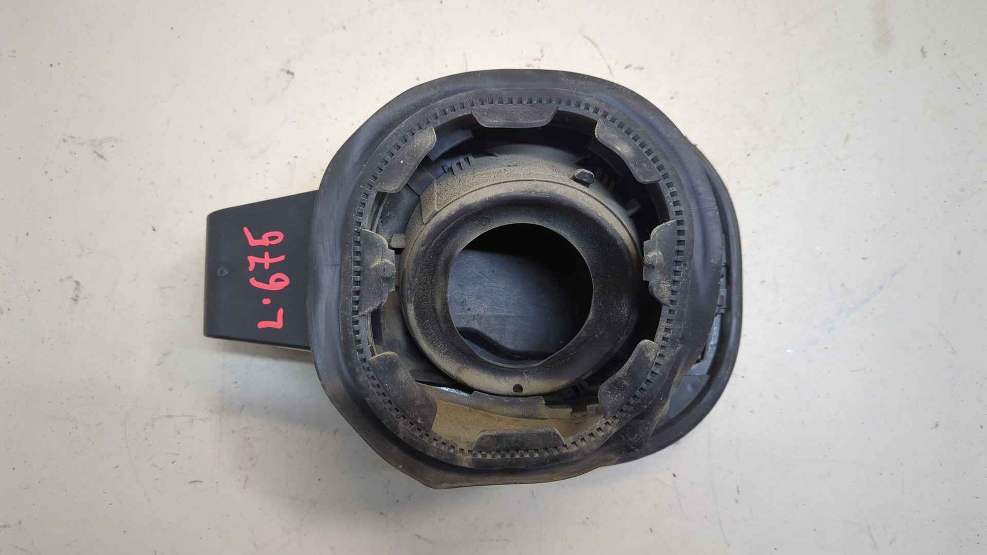 Лючок бензобака