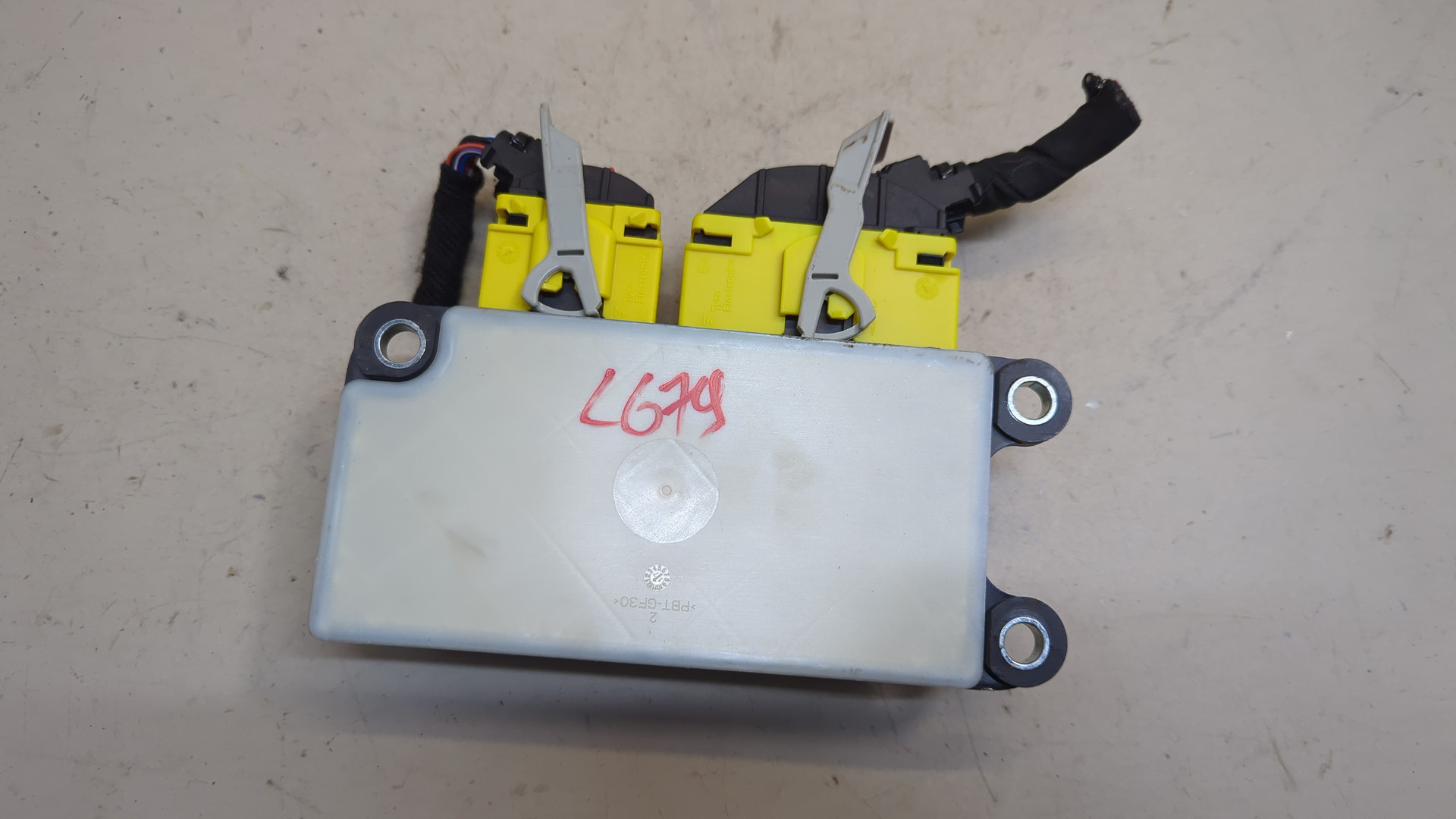 Блок управления подушек безопасности (AIR BAG)