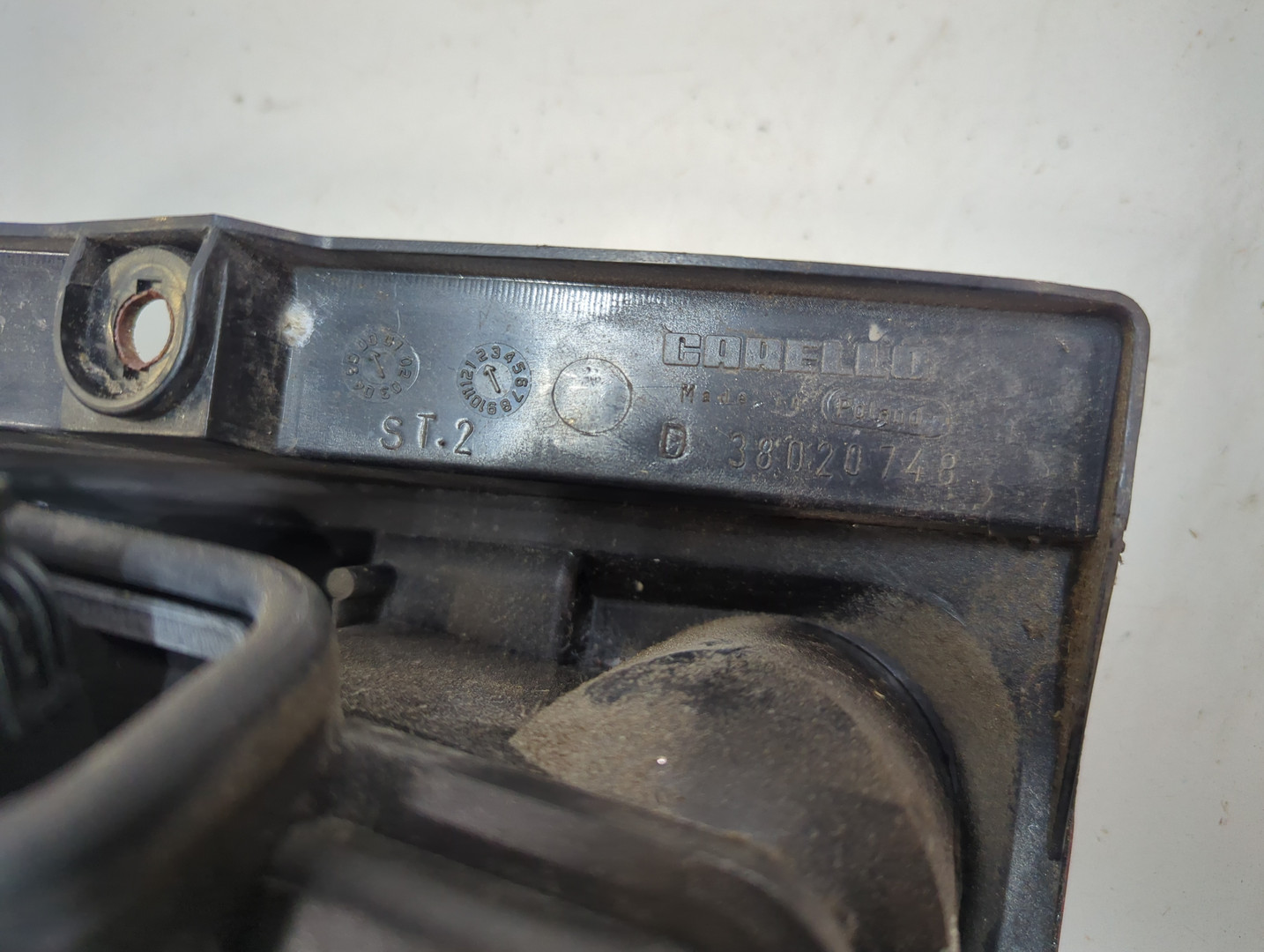 Фонарь задний правый