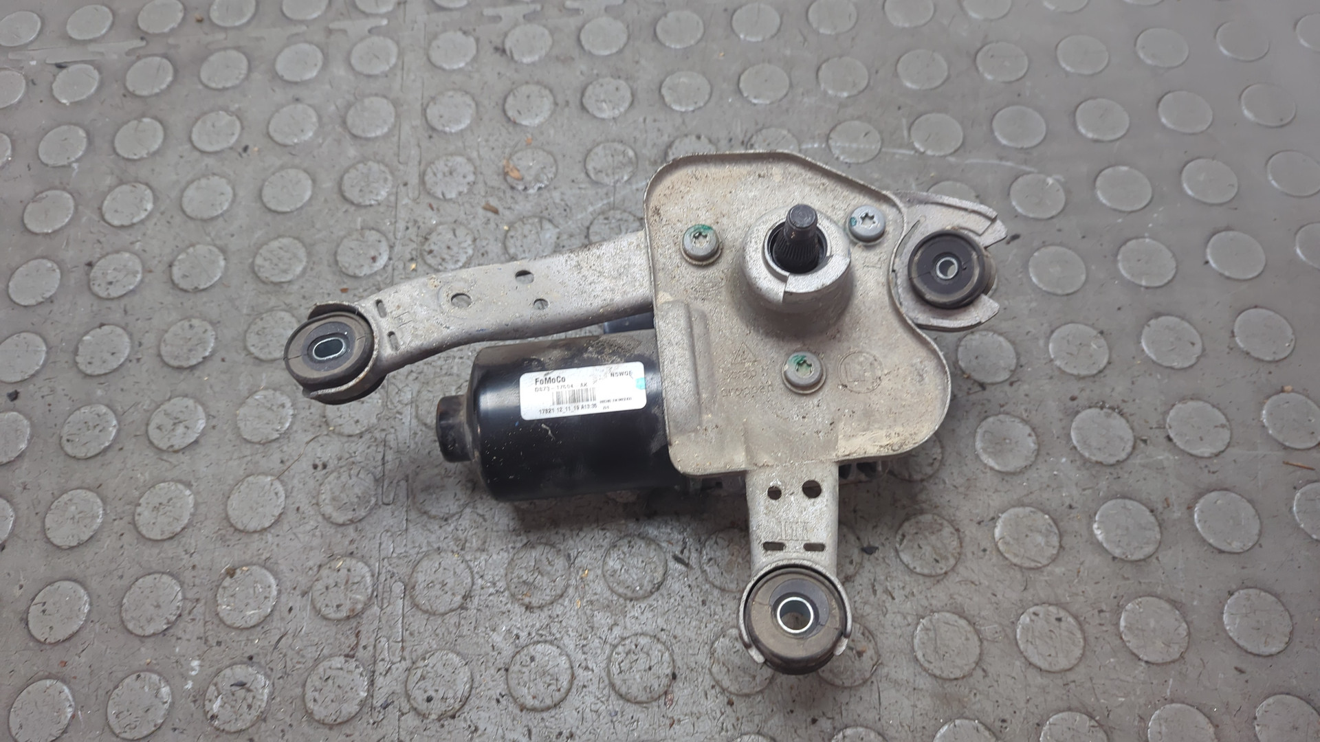 Трапеция стеклоочистителей