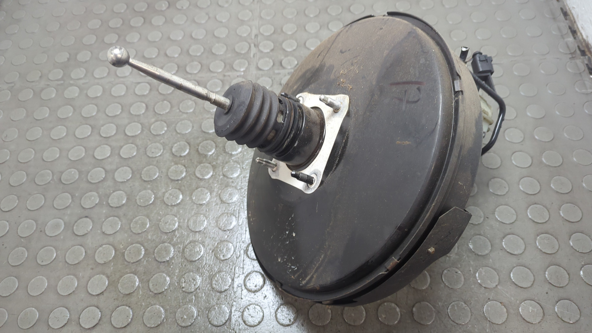 Цилиндр тормозной главный