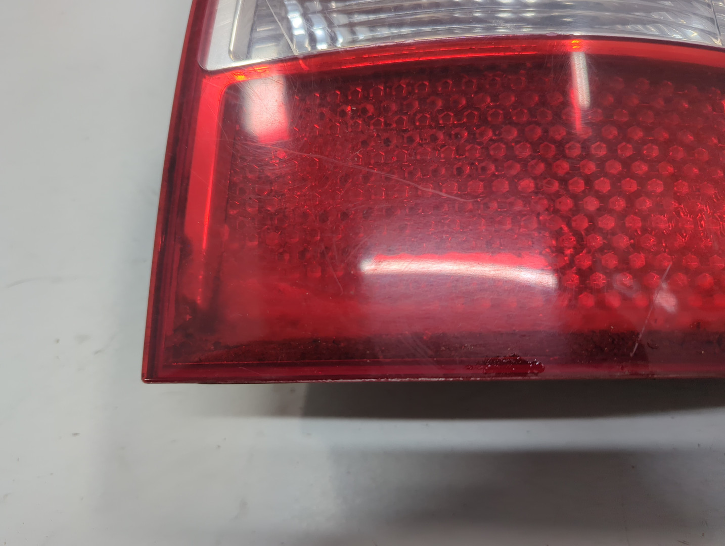 Фонарь задний правый