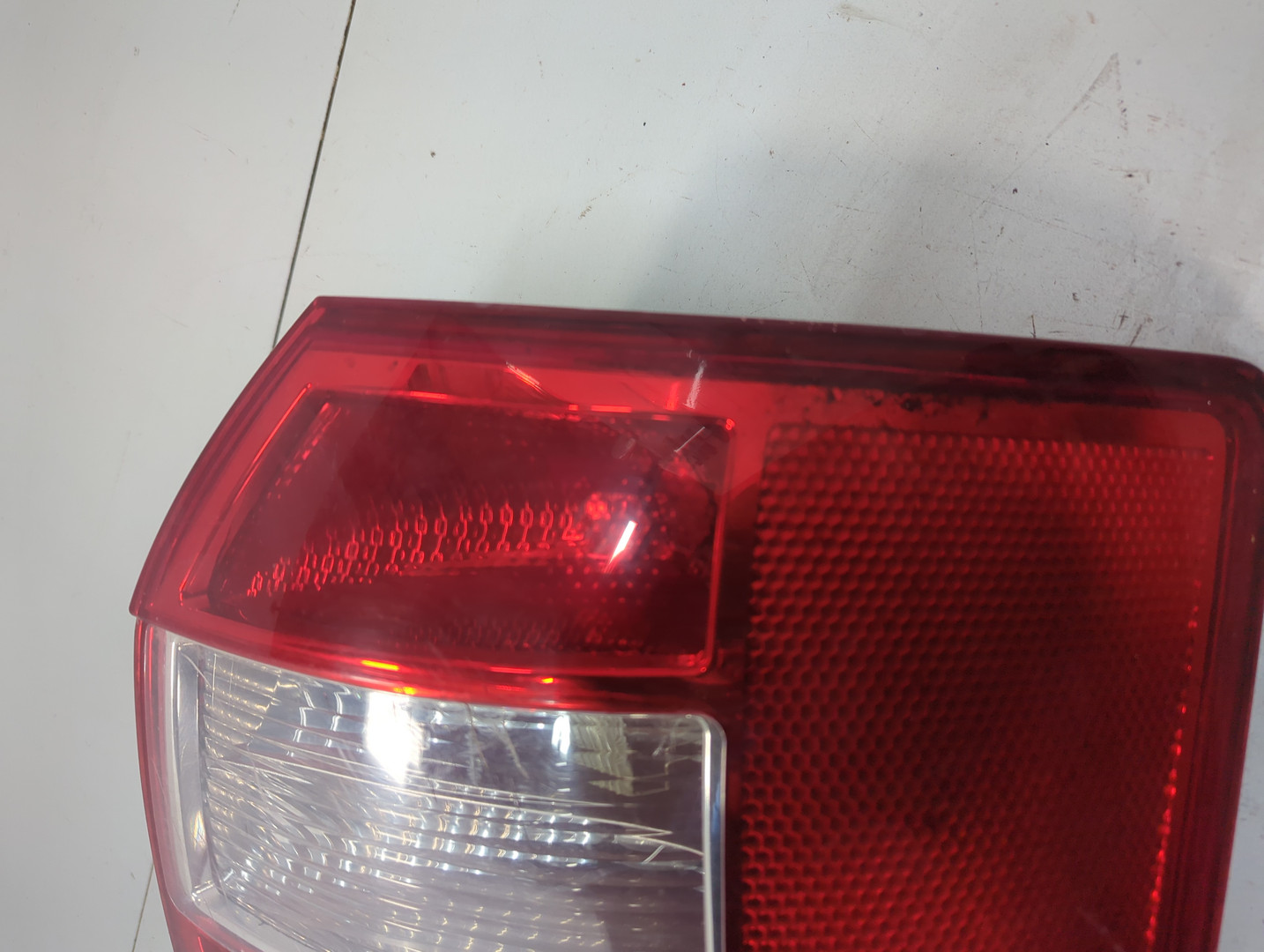 Фонарь задний правый