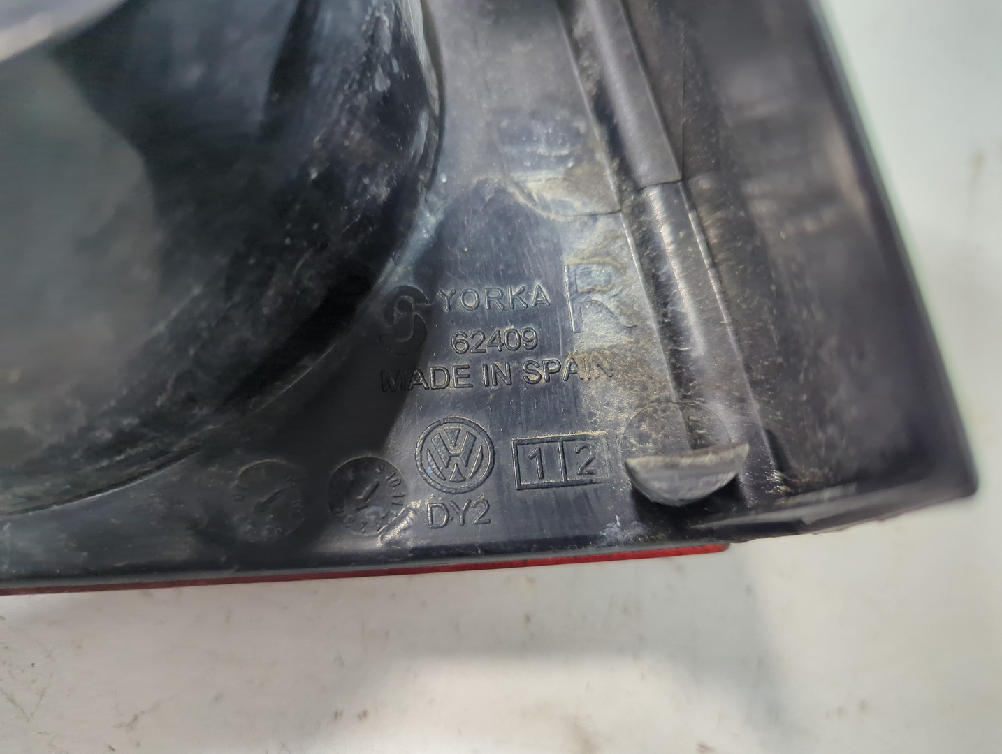 Фонарь задний правый