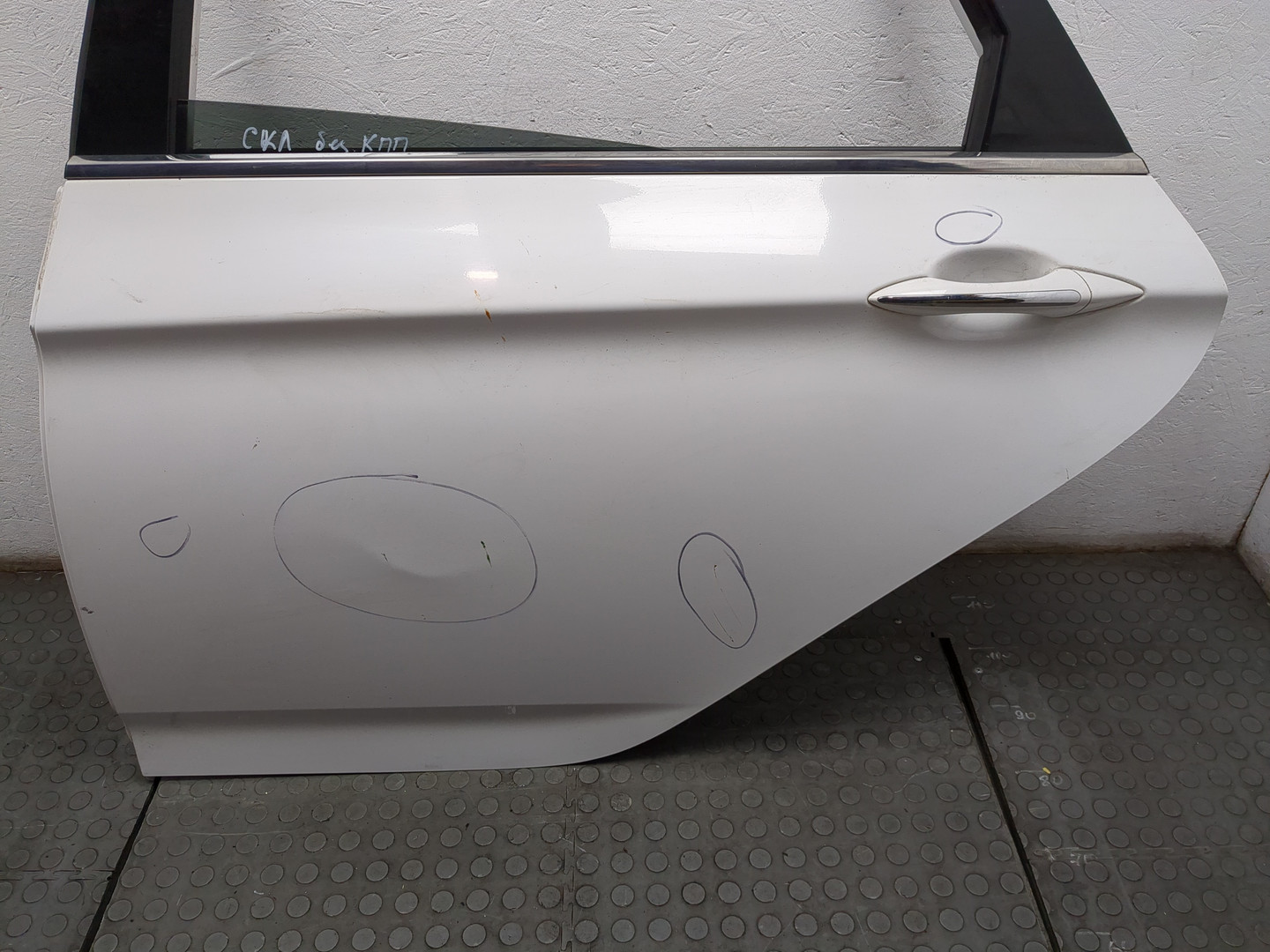 Дверь задняя левая