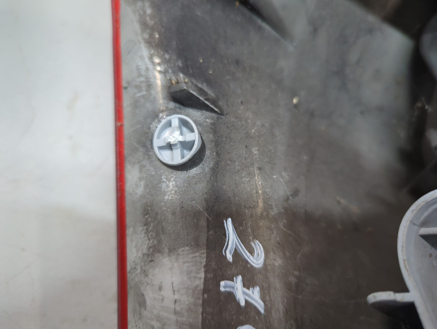 Фонарь задний правый