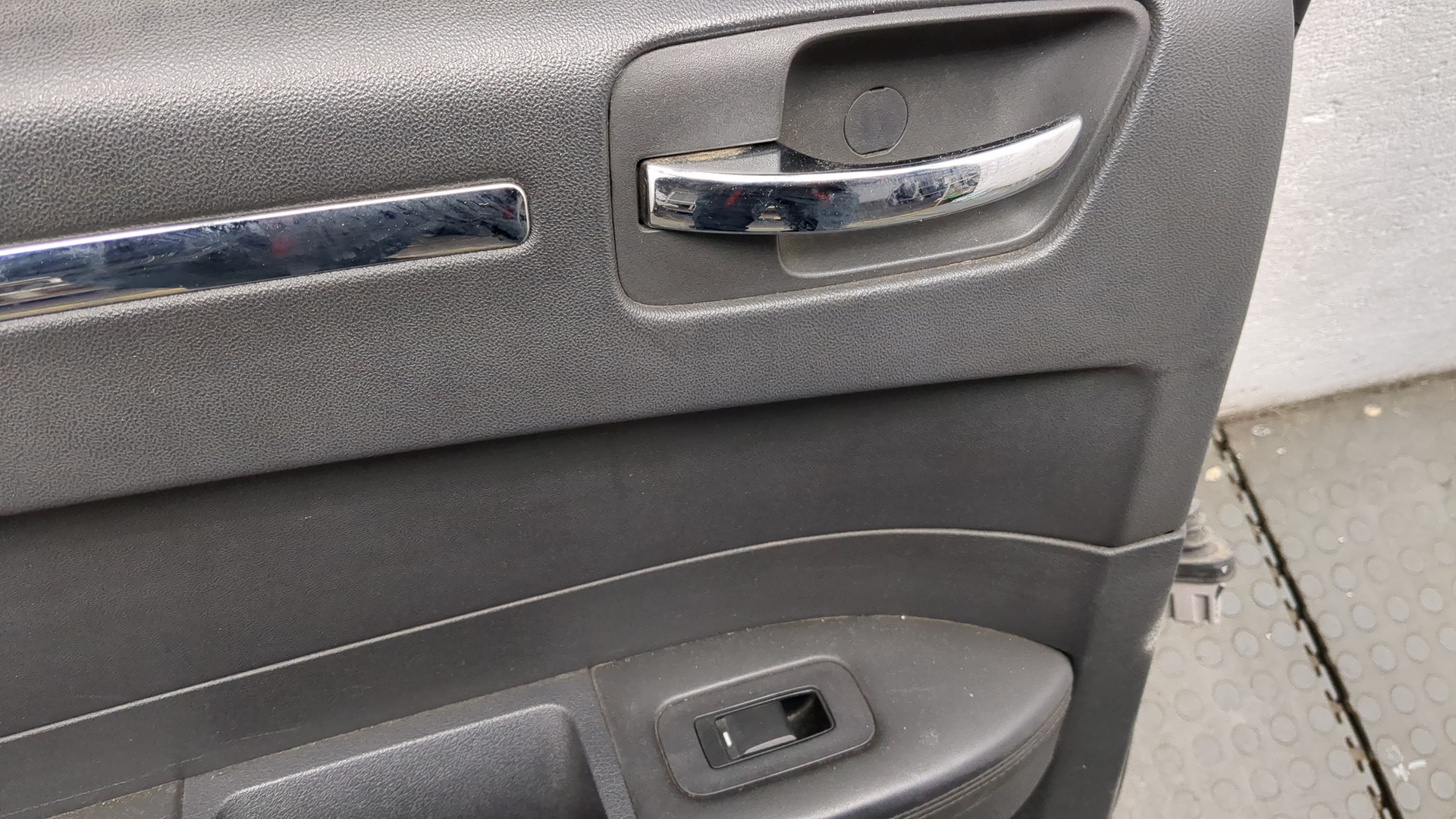 Дверь задняя левая