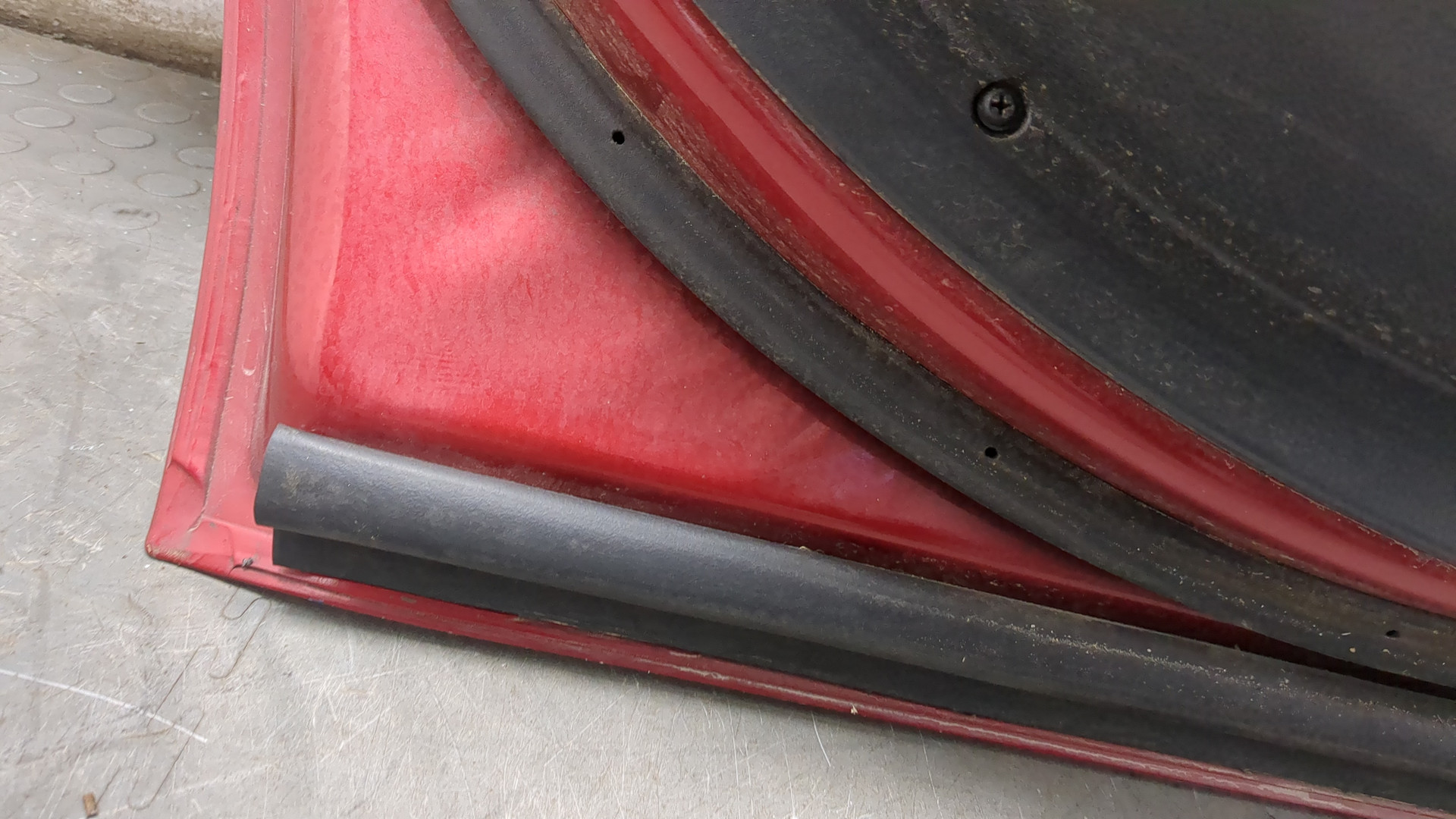 Дверь задняя левая