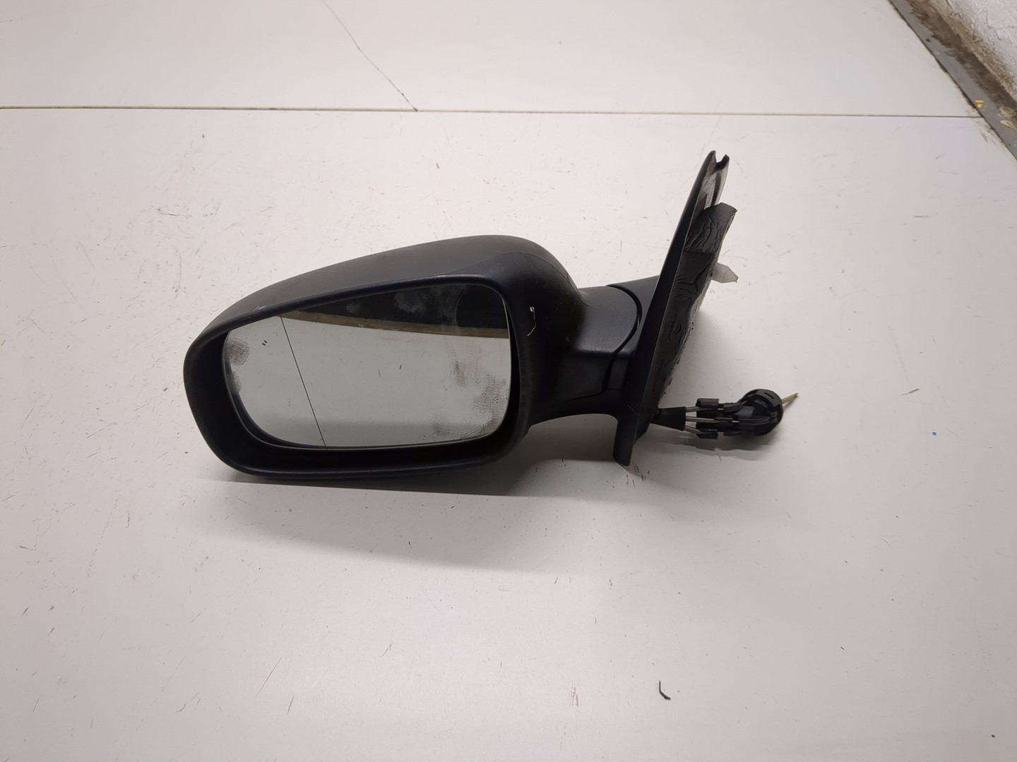 Зеркало левое электрическое